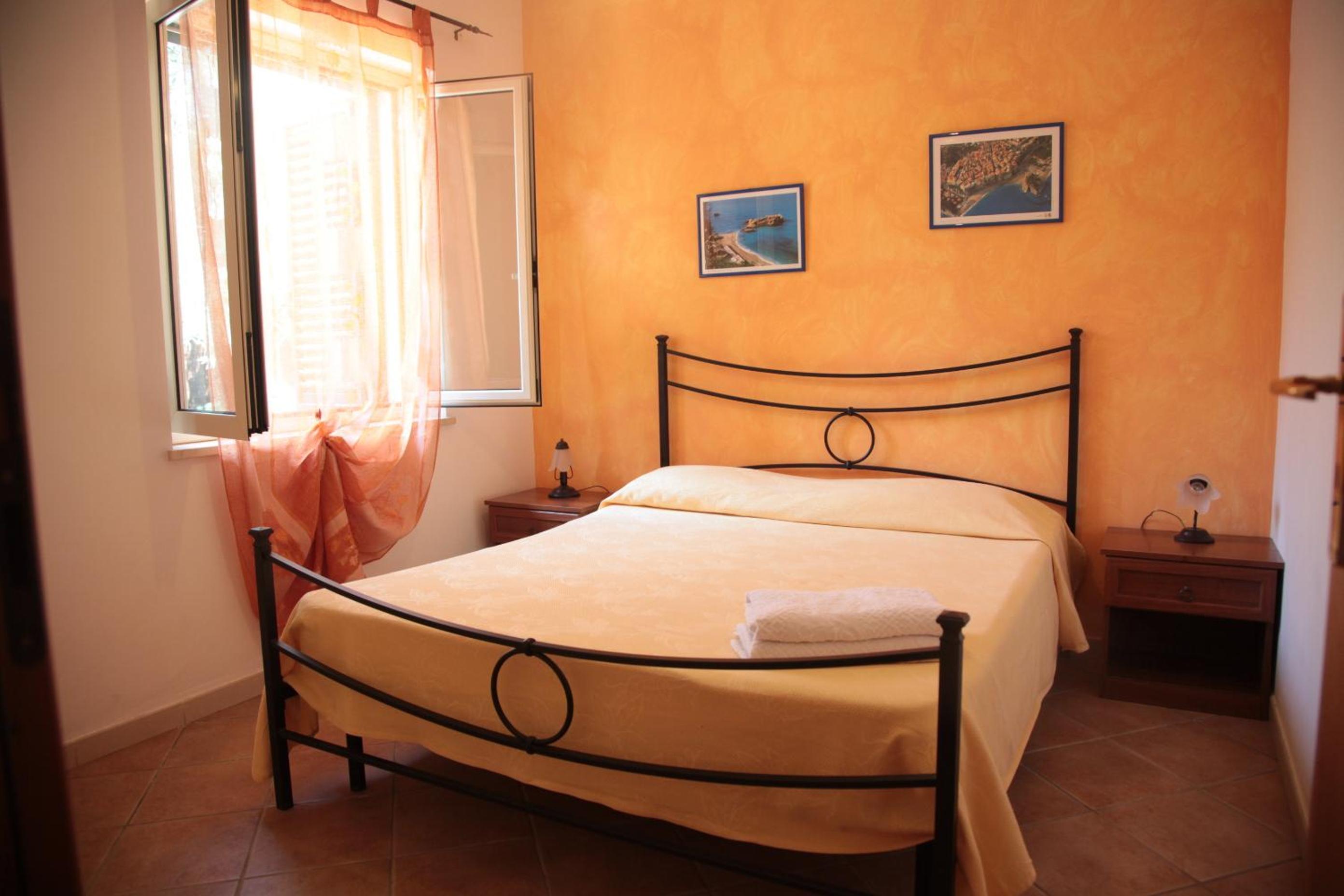 Two-Bedroom Apartment (5 Adults) - Photo 10