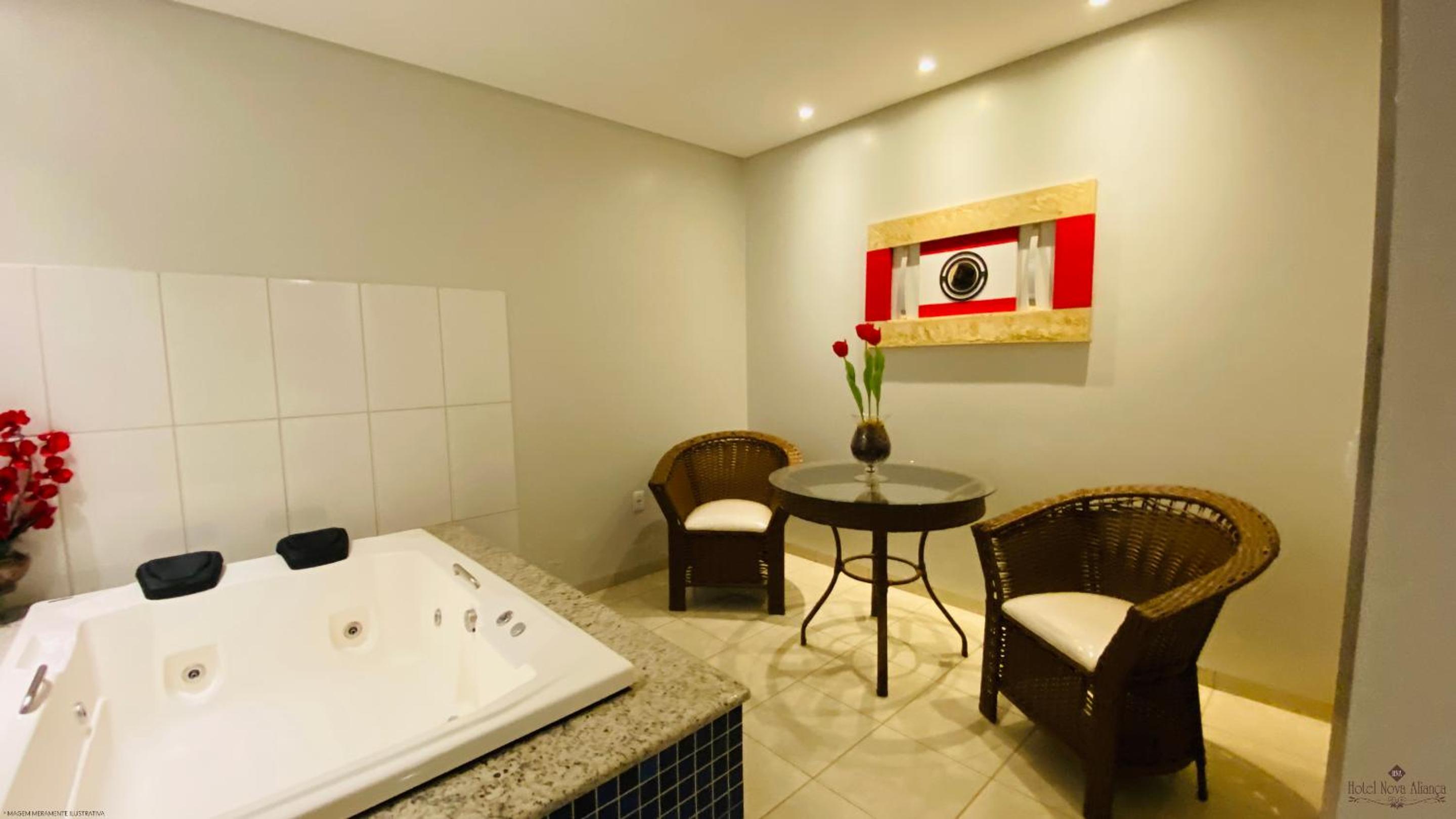 Suite with Spa Bath photo 2