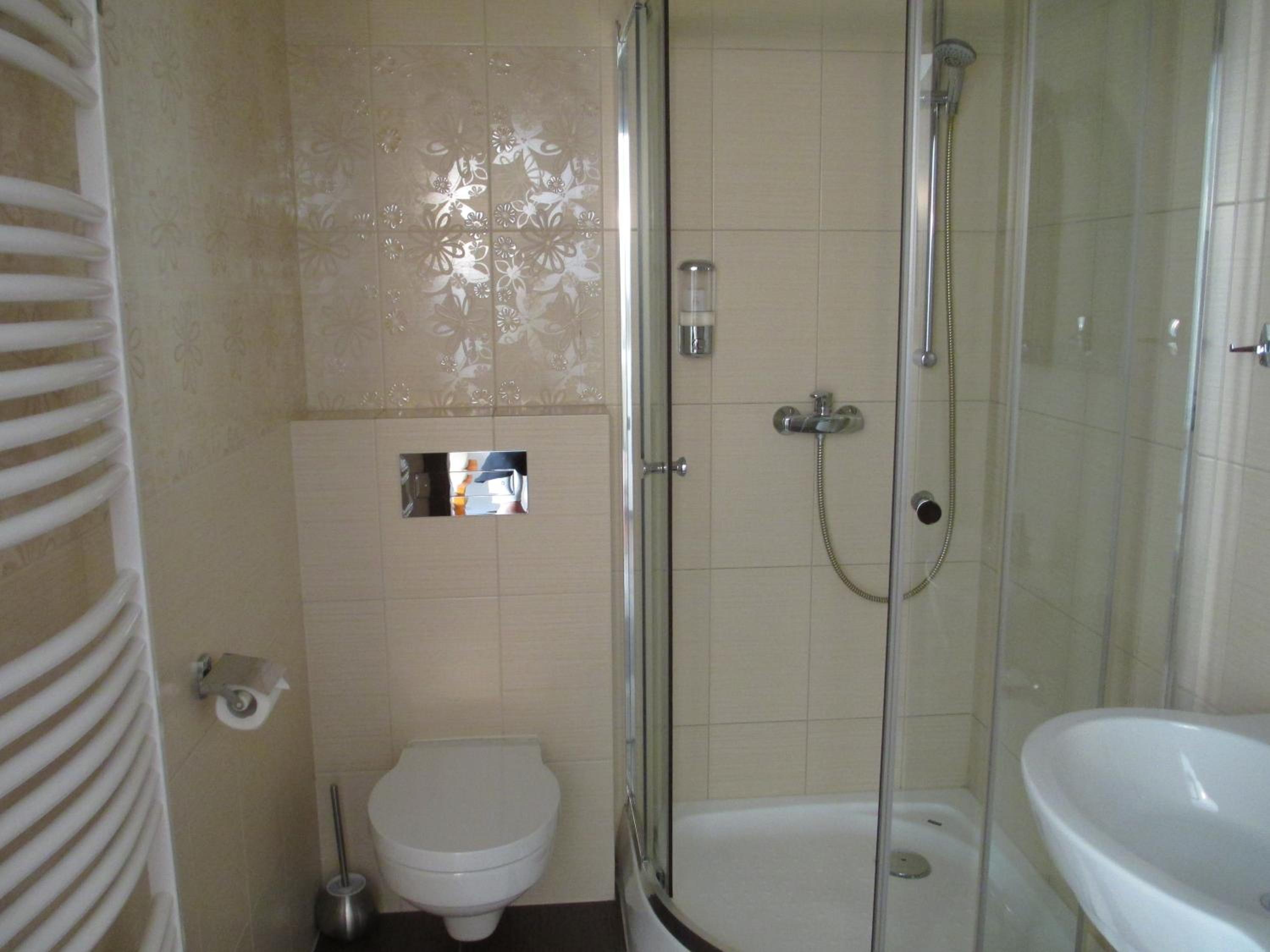 Double or Twin Room photo 3