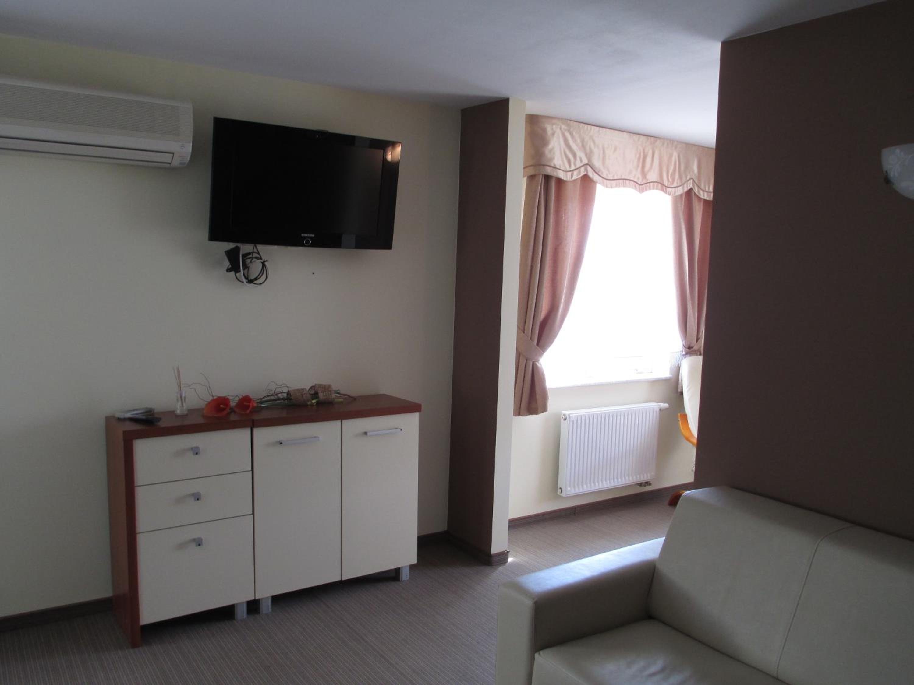 Apartment photo 1