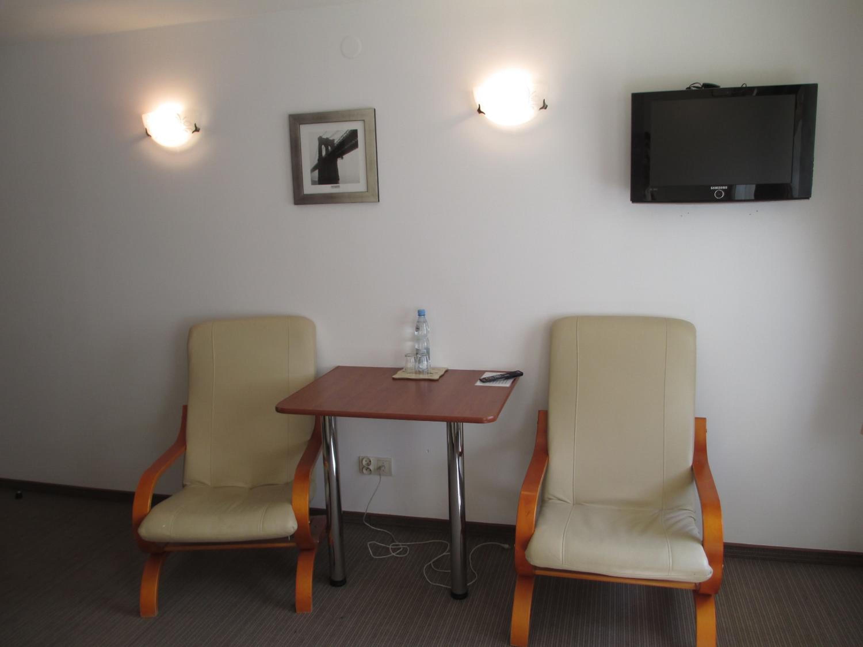 Double or Twin Room photo 2