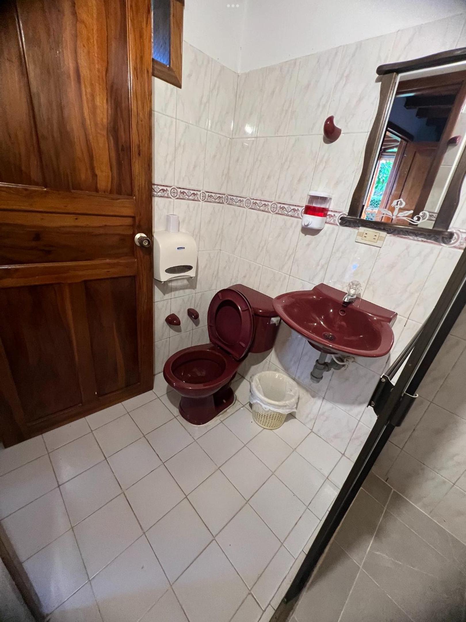 Quadruple Room with Private Bathroom photo 2