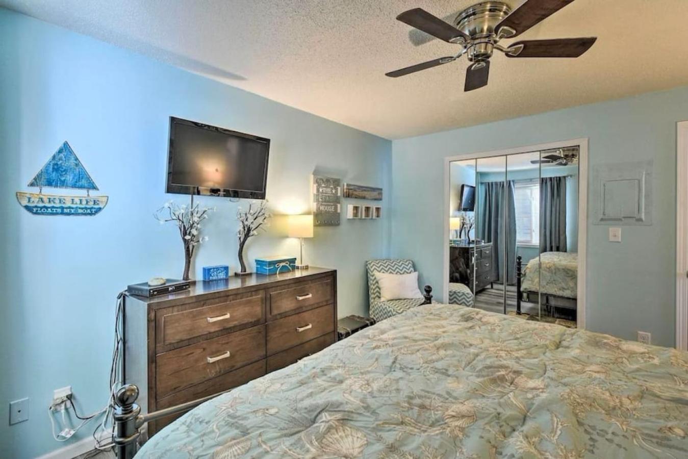 Apartment photo 2