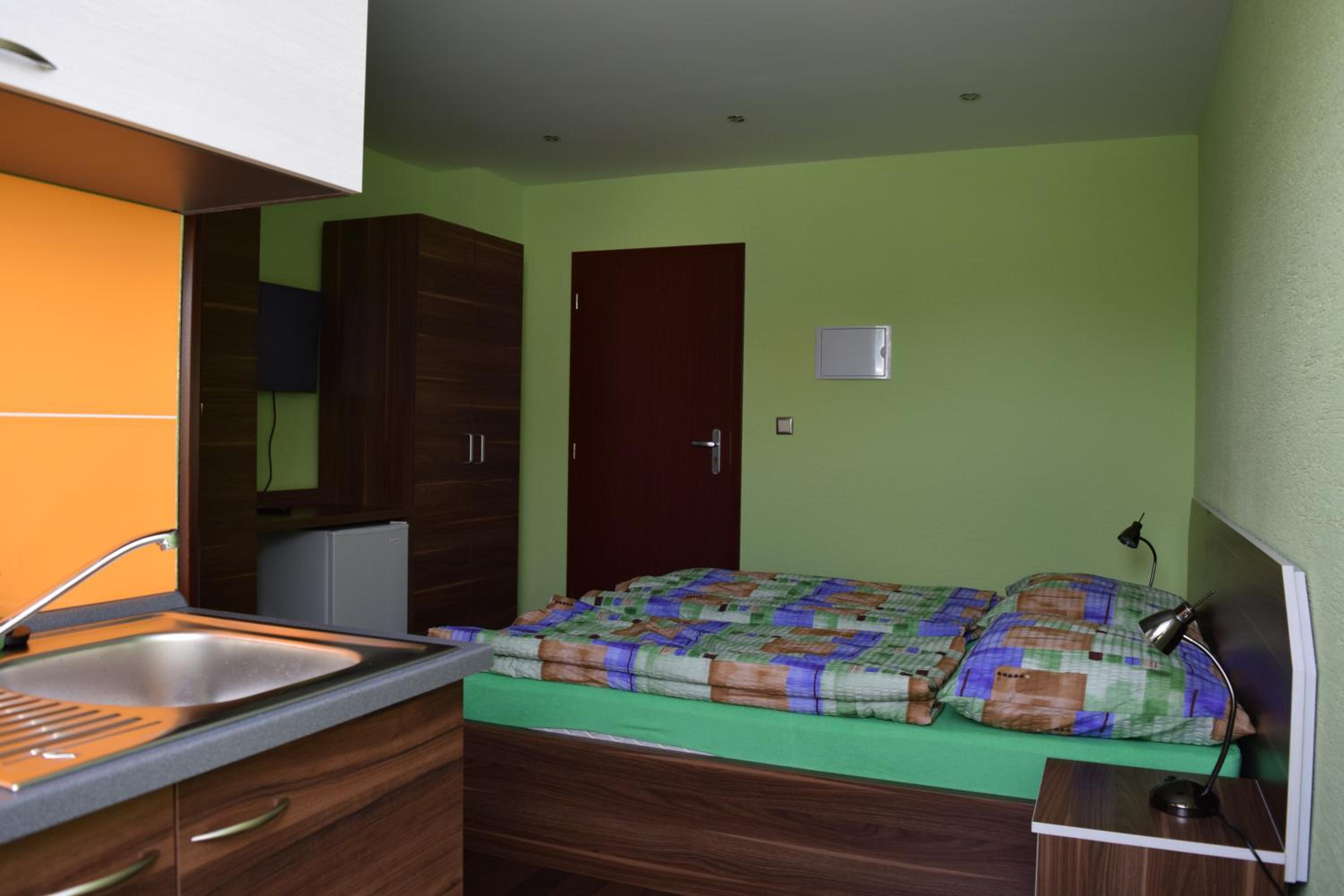 Double Room - Photo 3