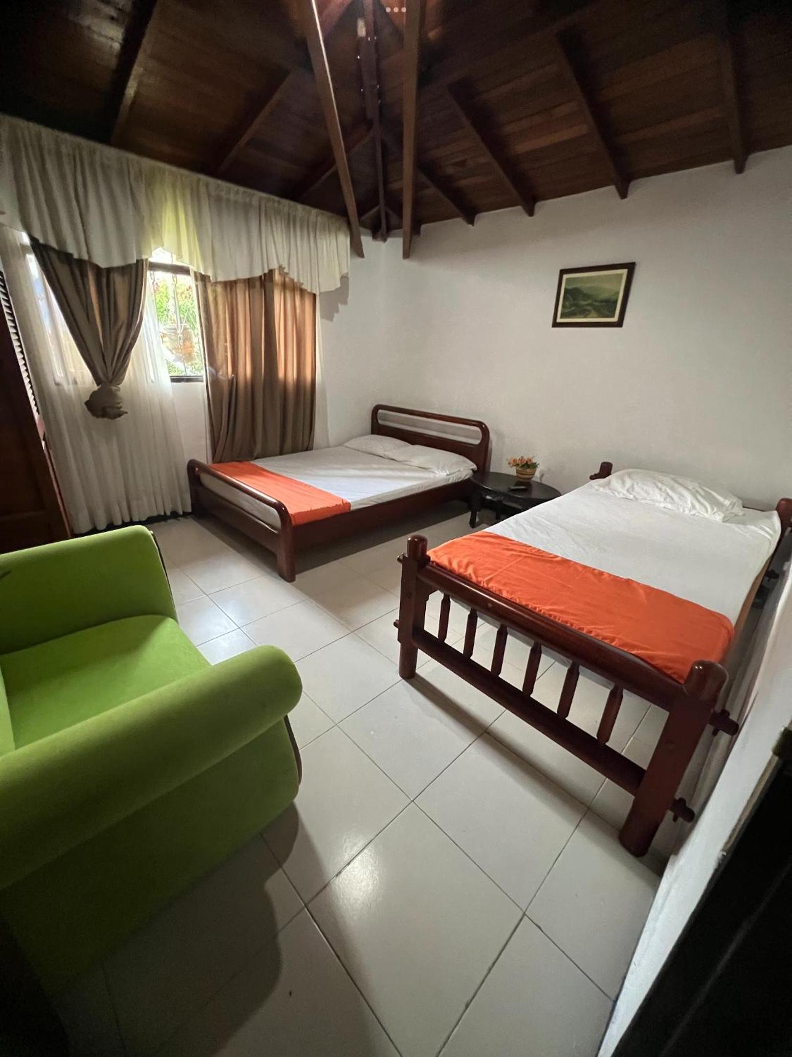 Triple Room with Private Bathroom photo 1