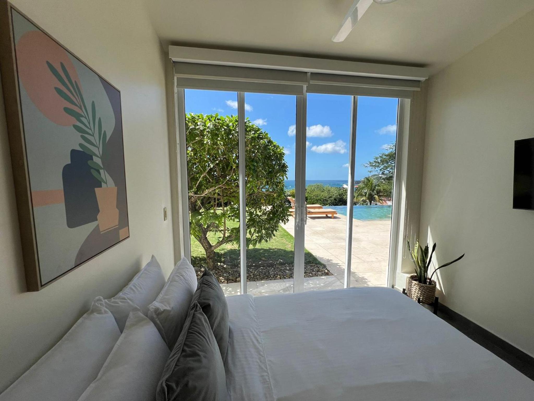 Queen Suite with Sea View
