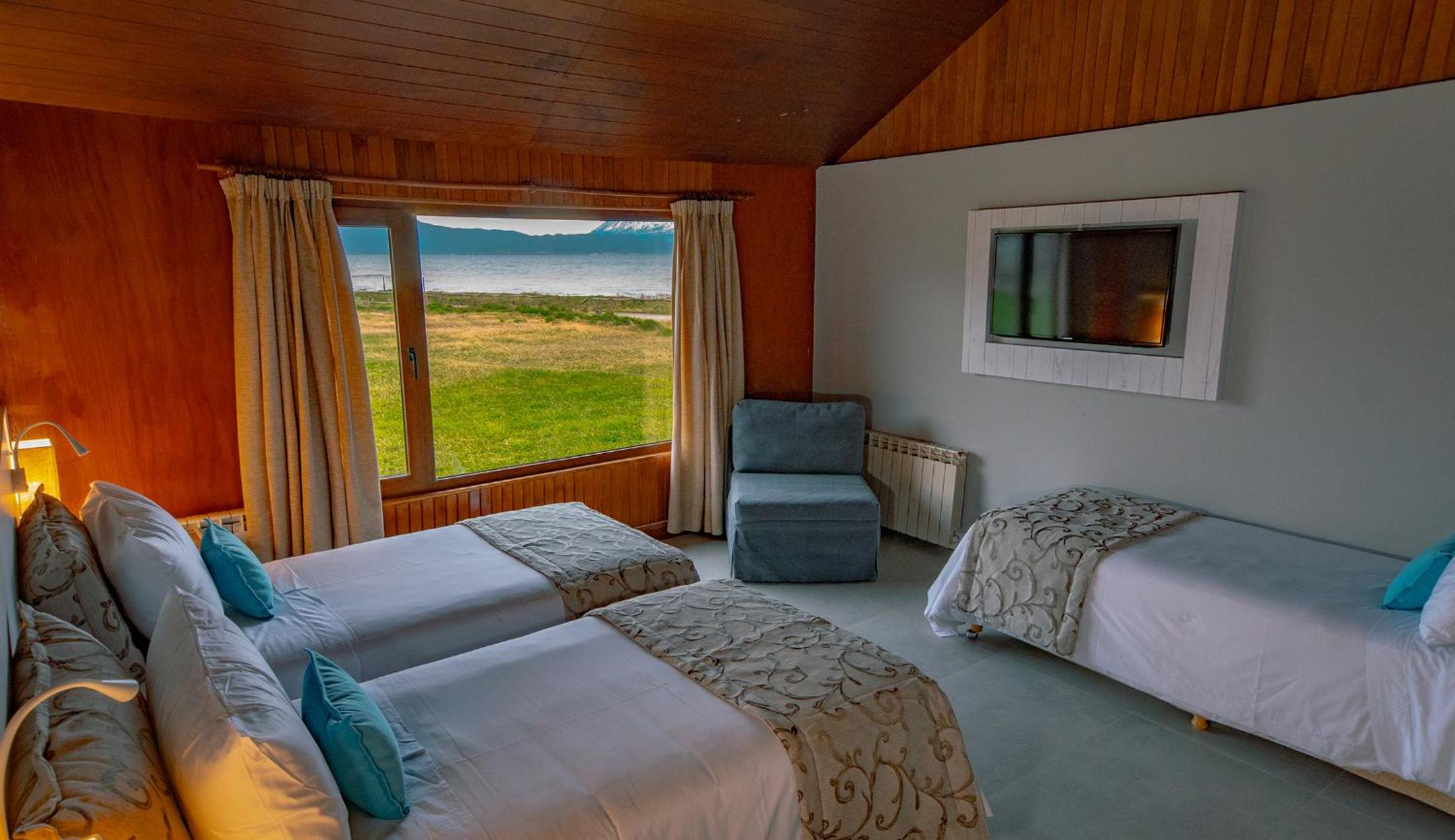 Standard Triple Room with Sea View