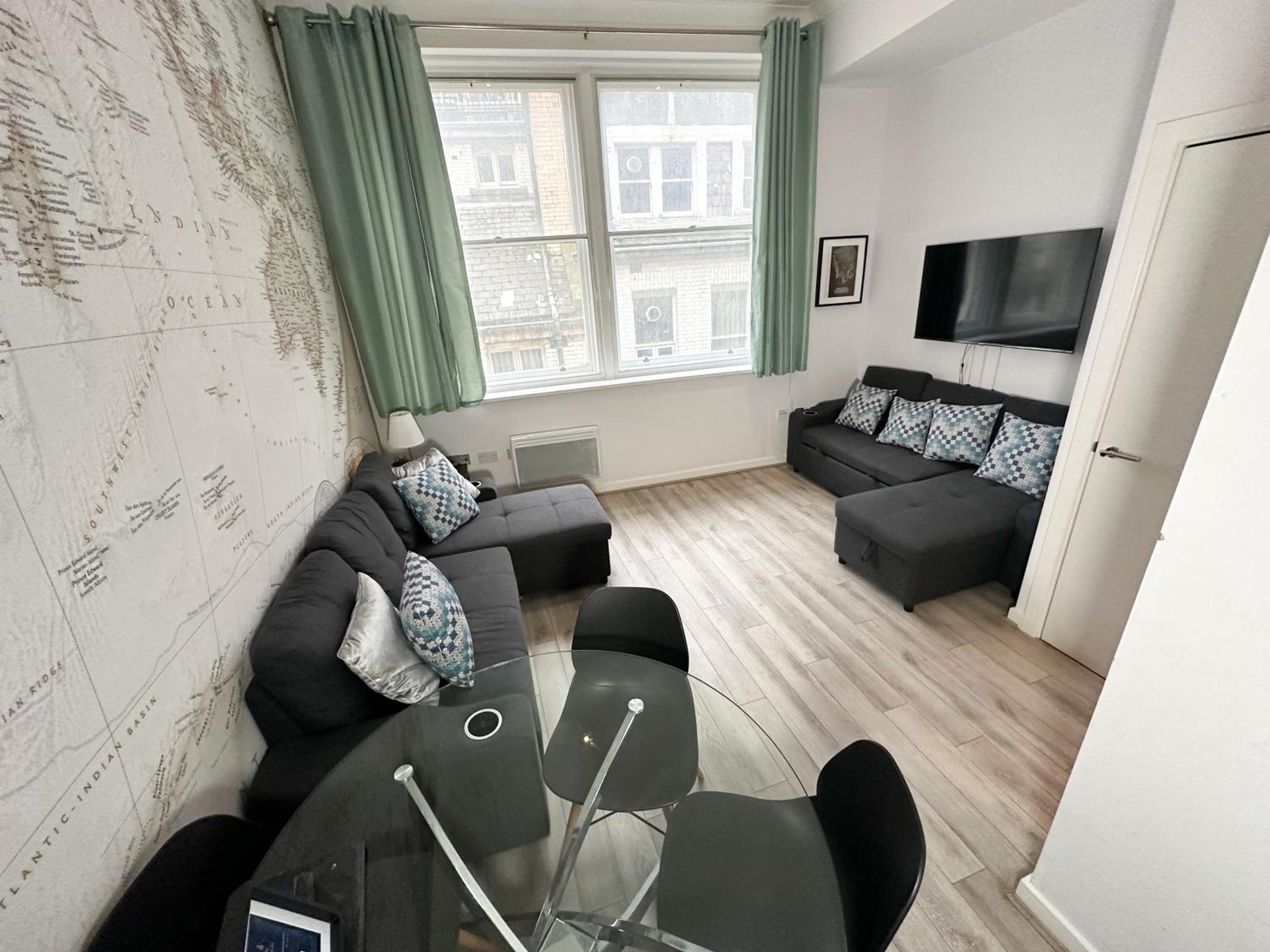Apartment photo 3