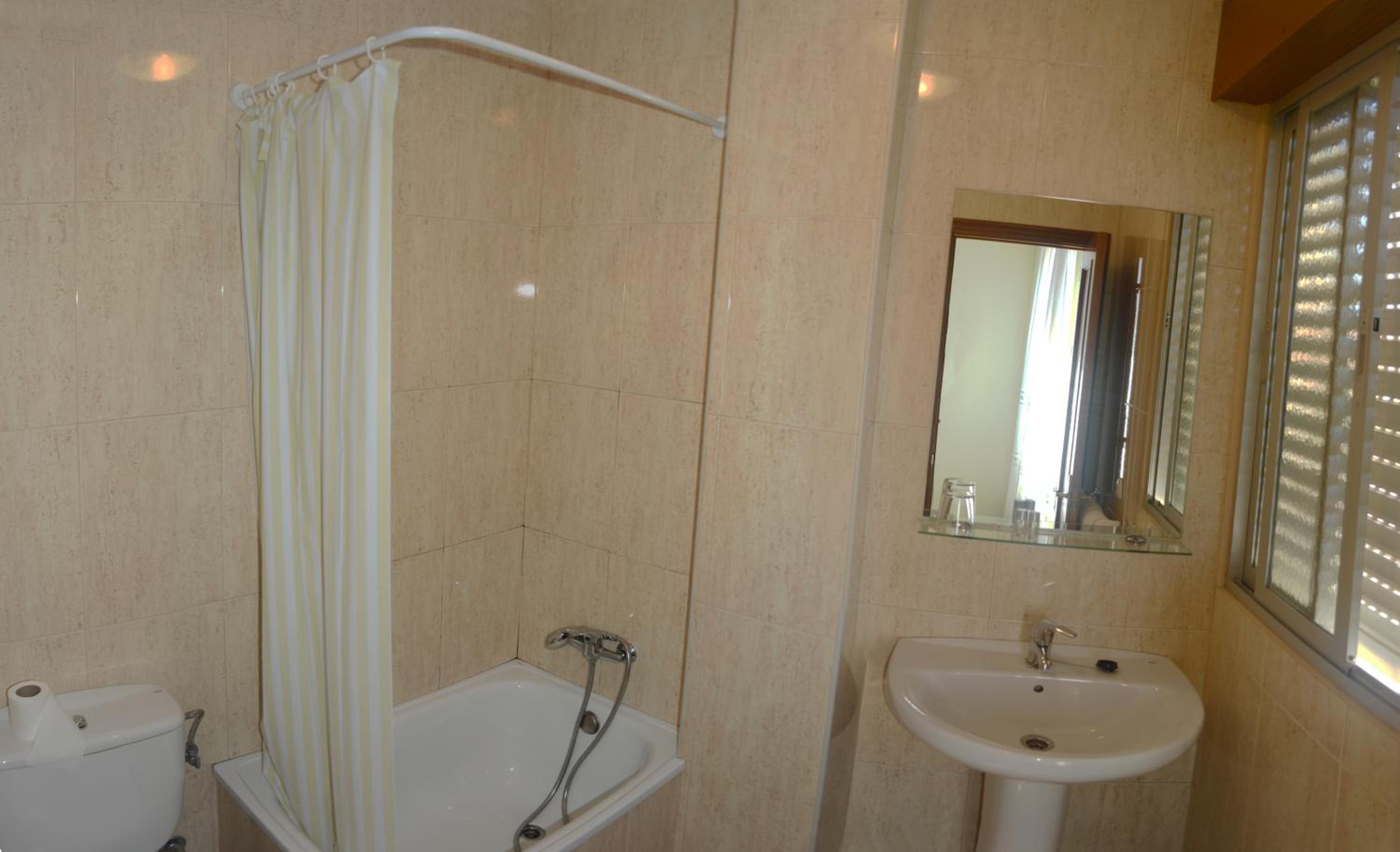 Double or Twin Room photo 3