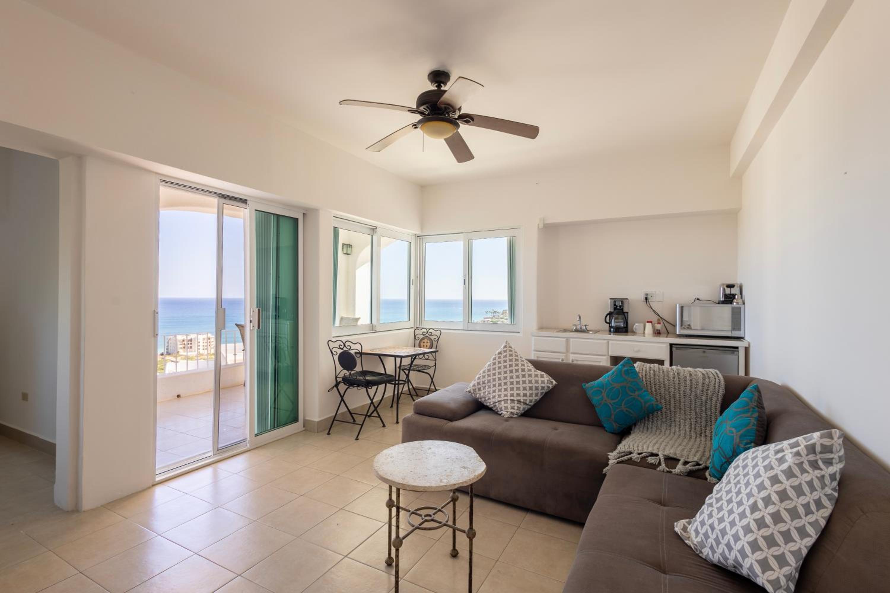 Master Suite with Sea View photo 2