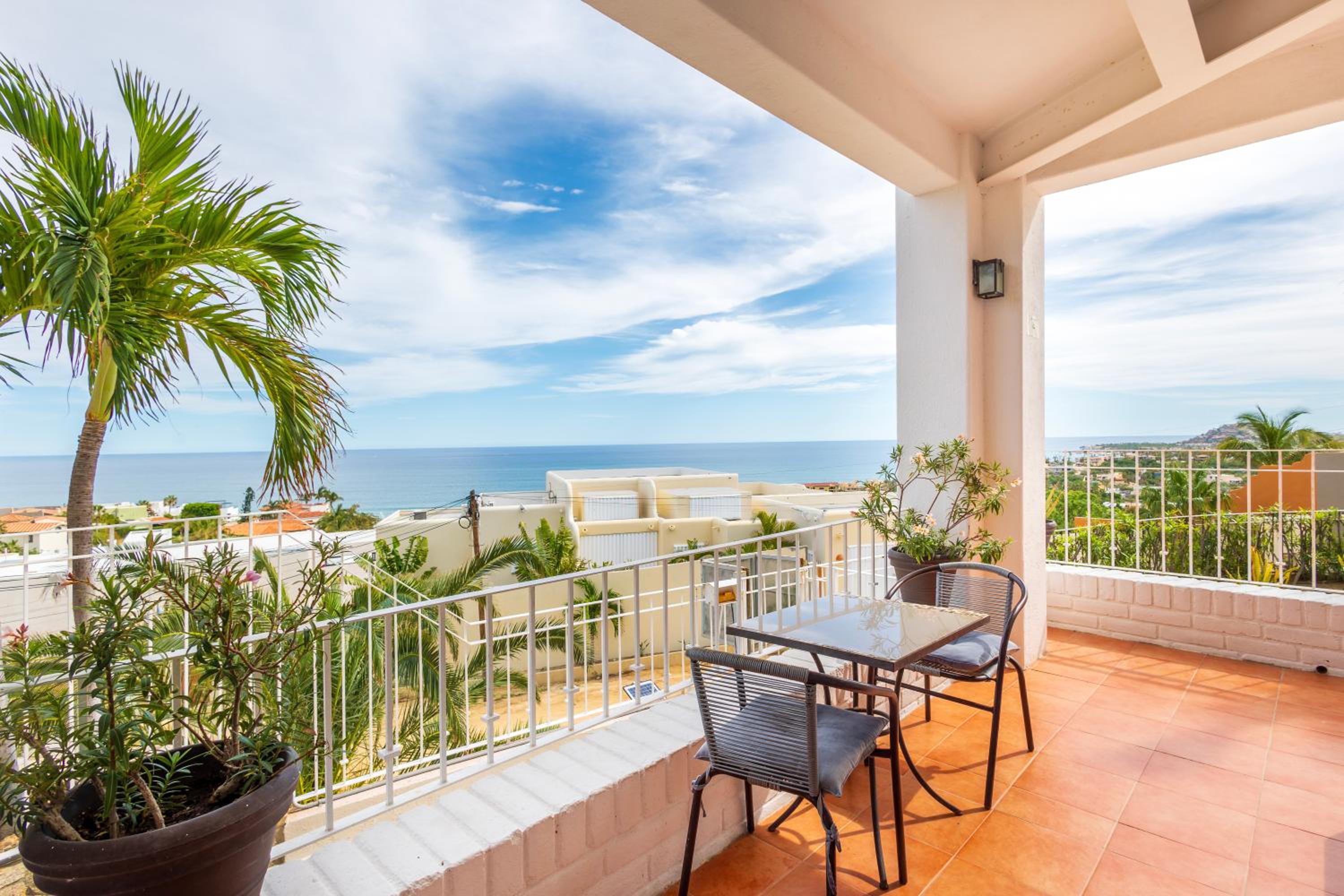 Master Suite with Sea View photo 3