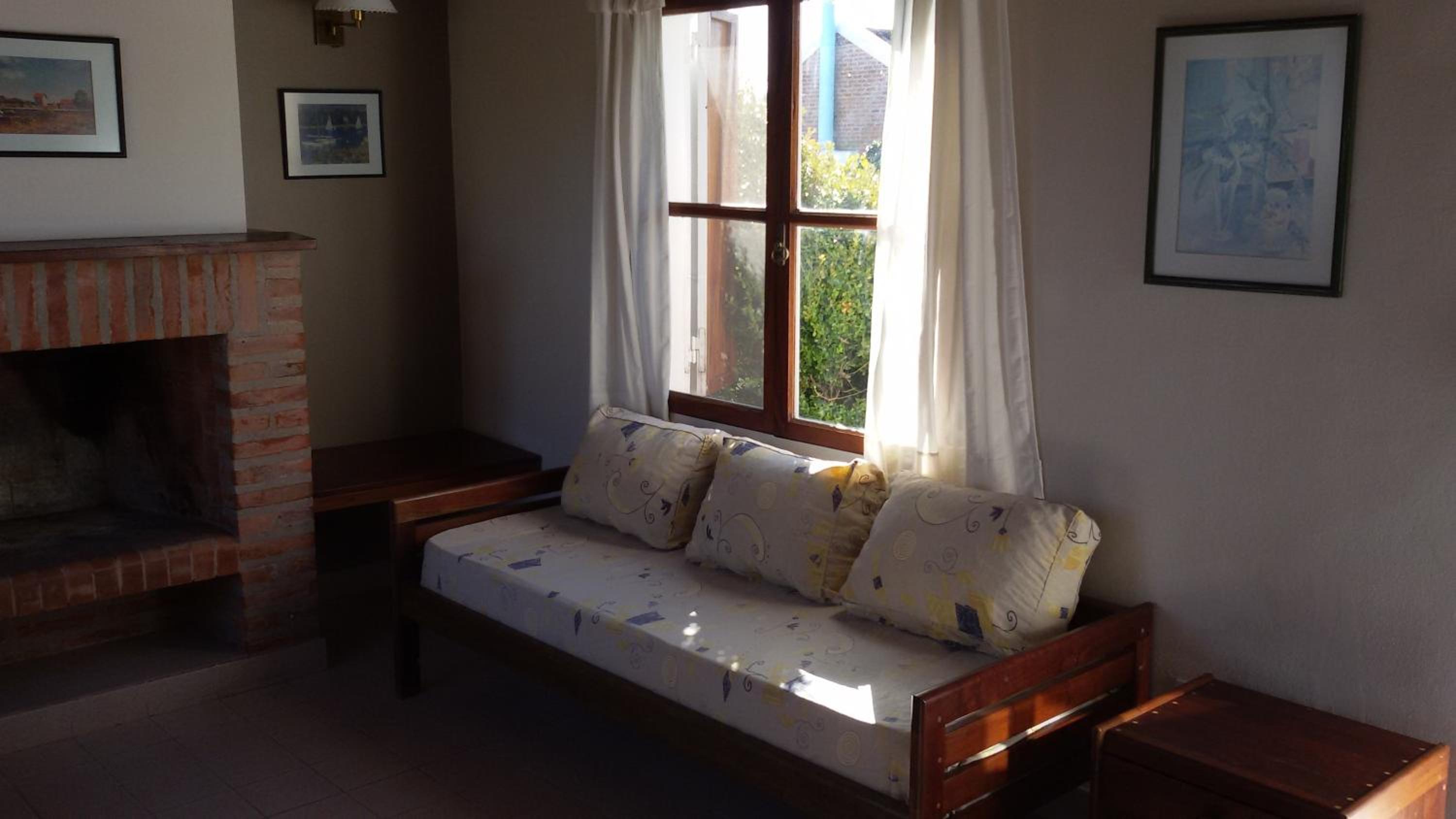 Superior One-Bedroom Apartment