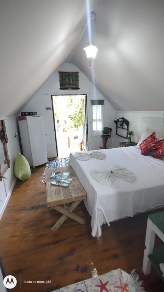 Deluxe Double Room with Balcony - Photo 4