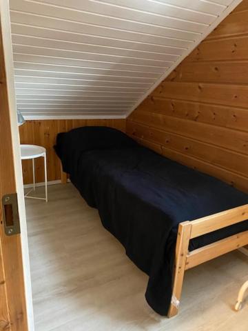 Three-Bedroom House photo 3