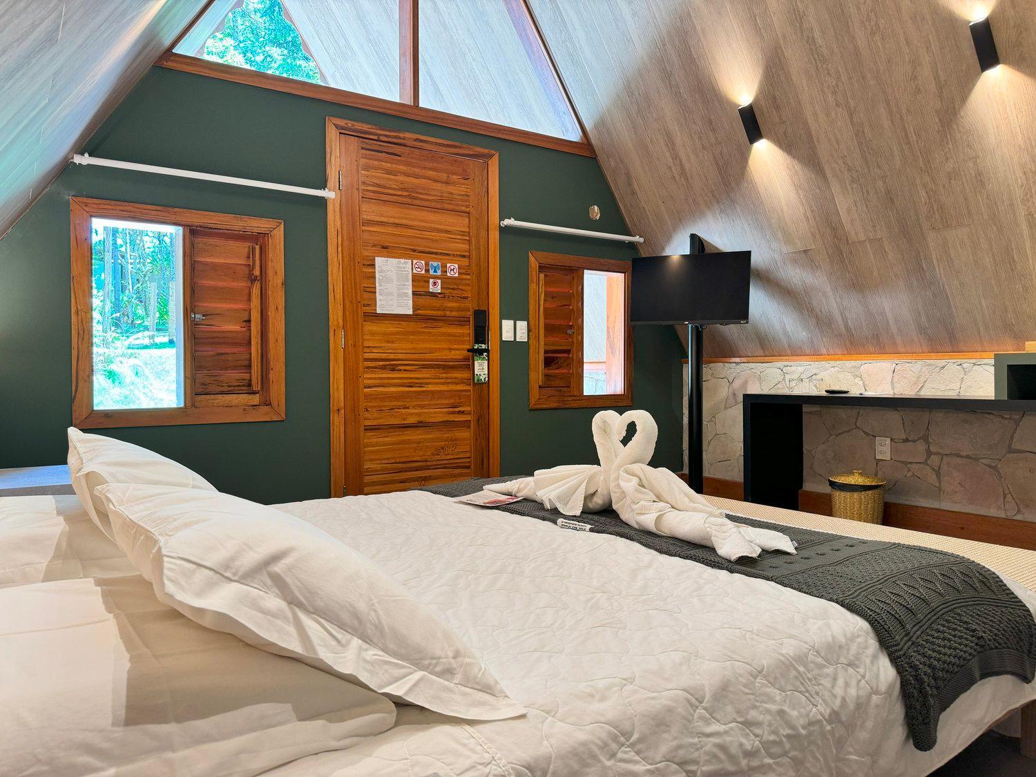 Suite - Photo 4