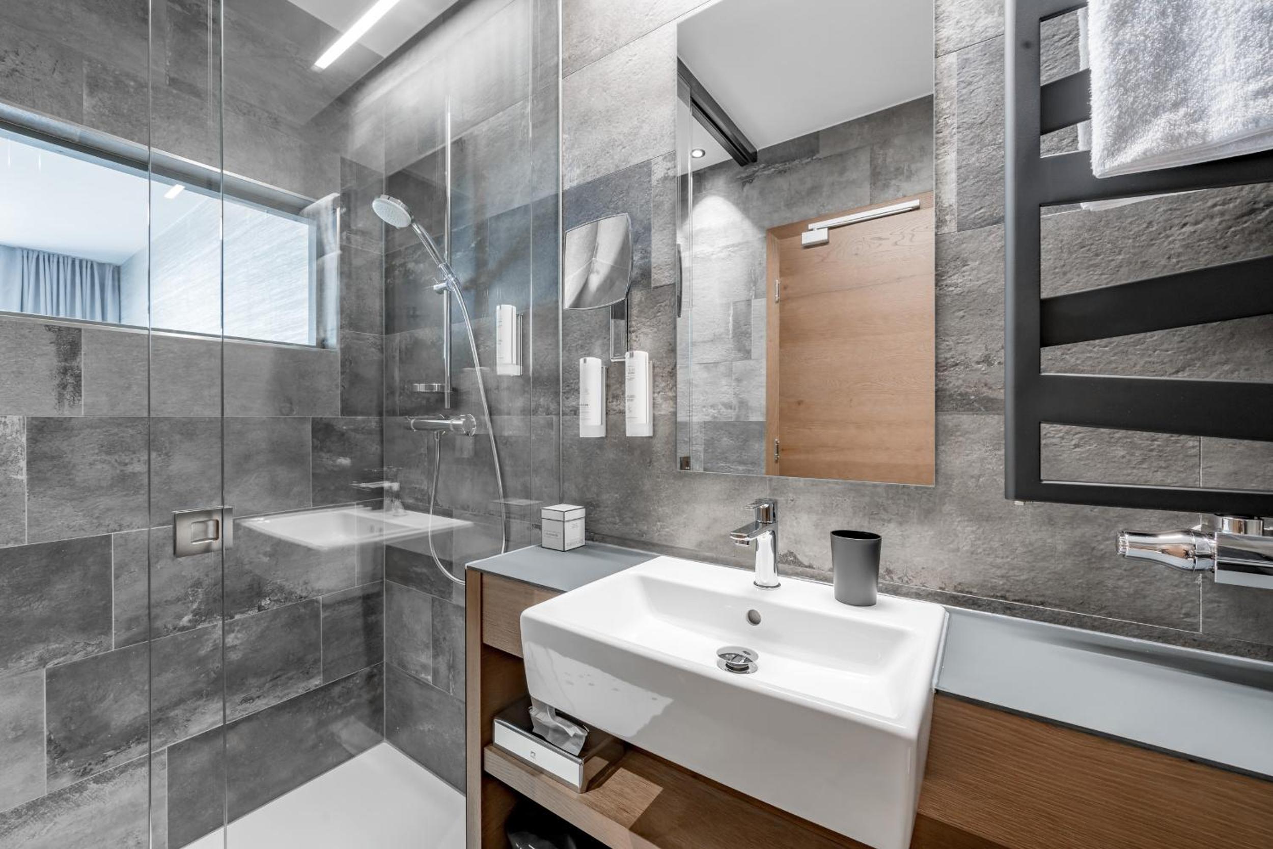 Deluxe Single Room with Balcony, photo 7