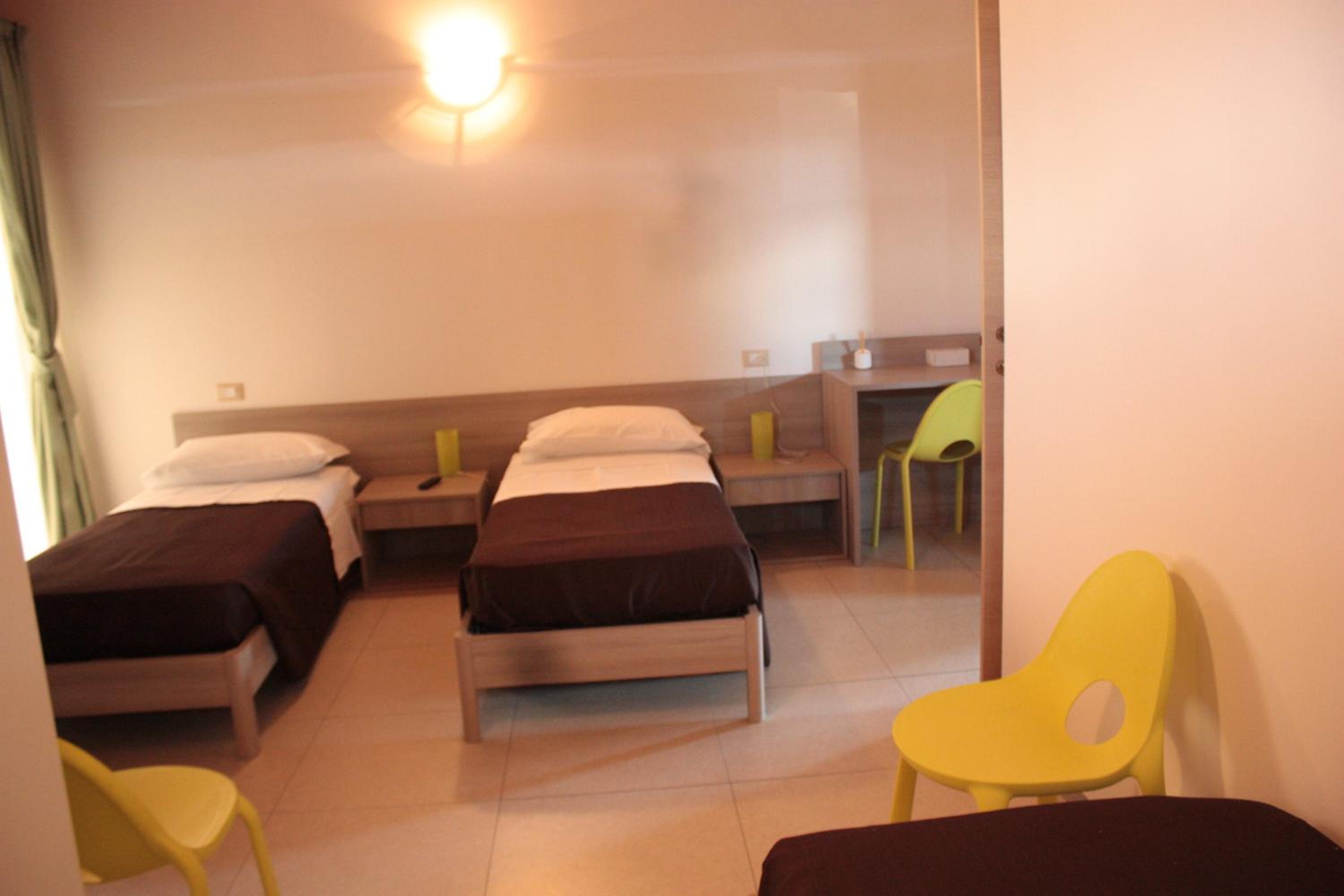 Triple Room with Private Bathroom photo 2