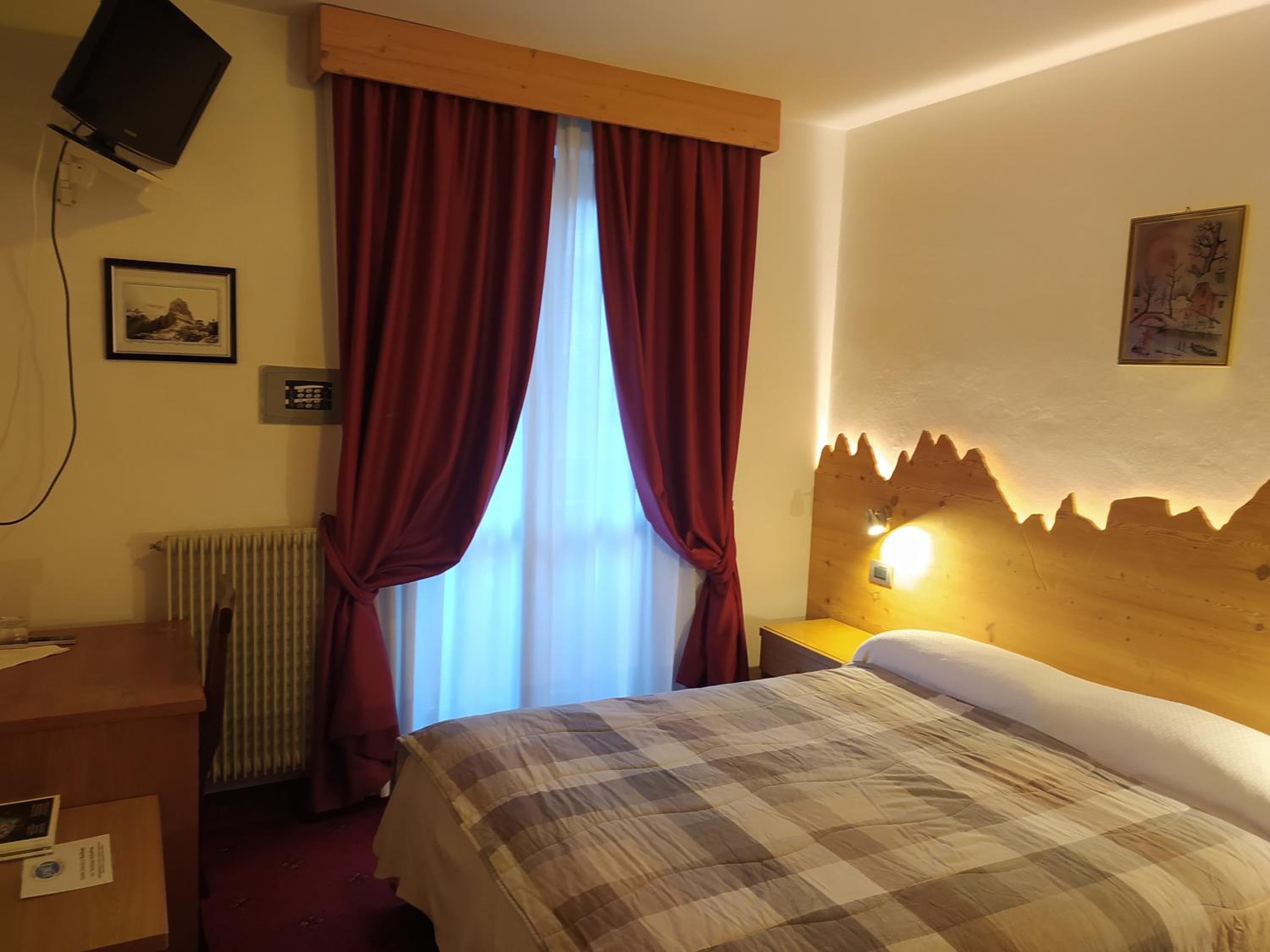 Small Double Room photo 1