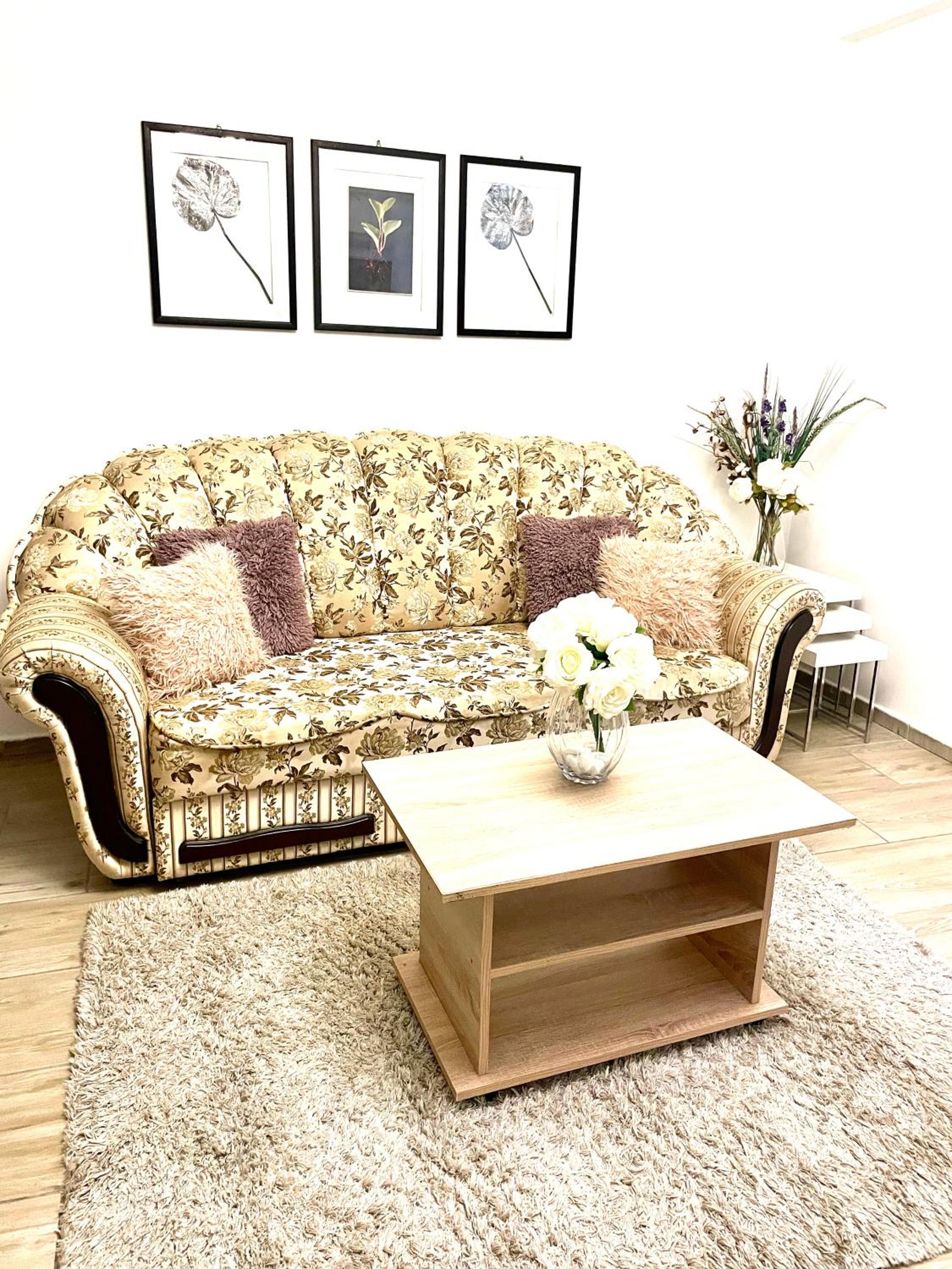 One-Bedroom Apartment - Photo 13