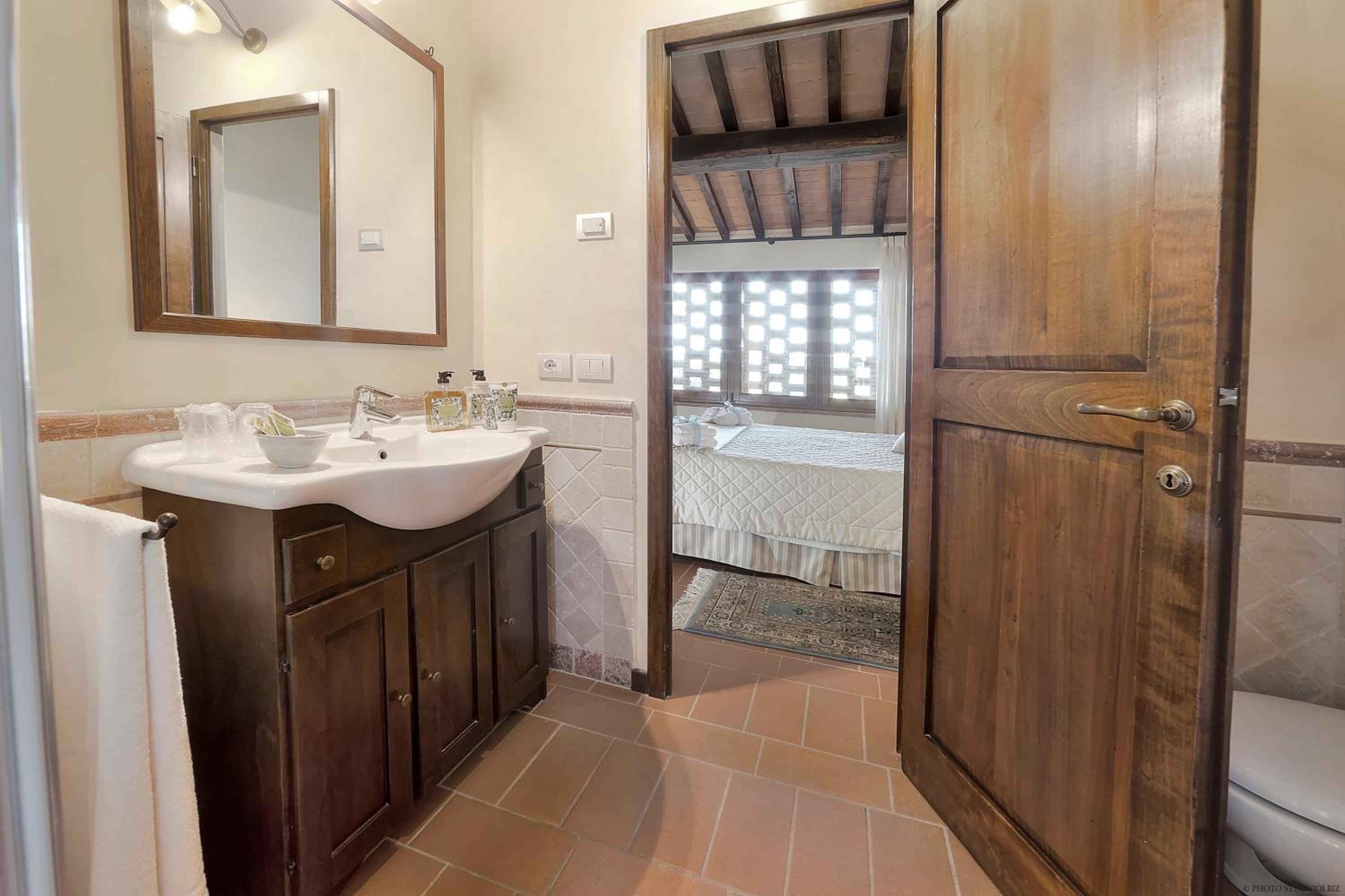 Two-Bedroom Apartment - Photo 15