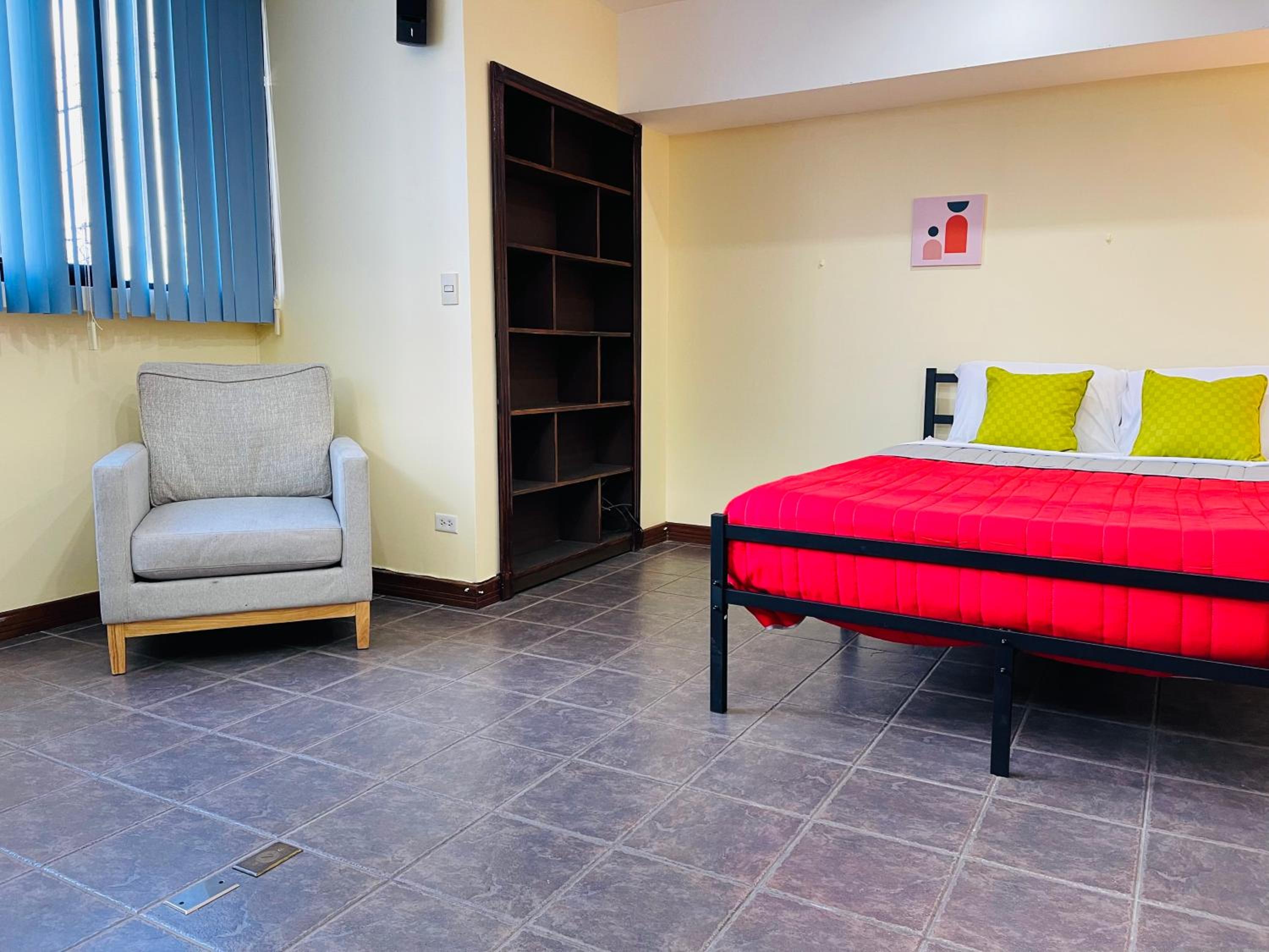 Triple Room with Shared Bathroom photo 2