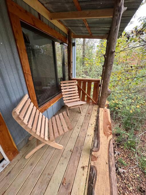 One-Bedroom House photo 2