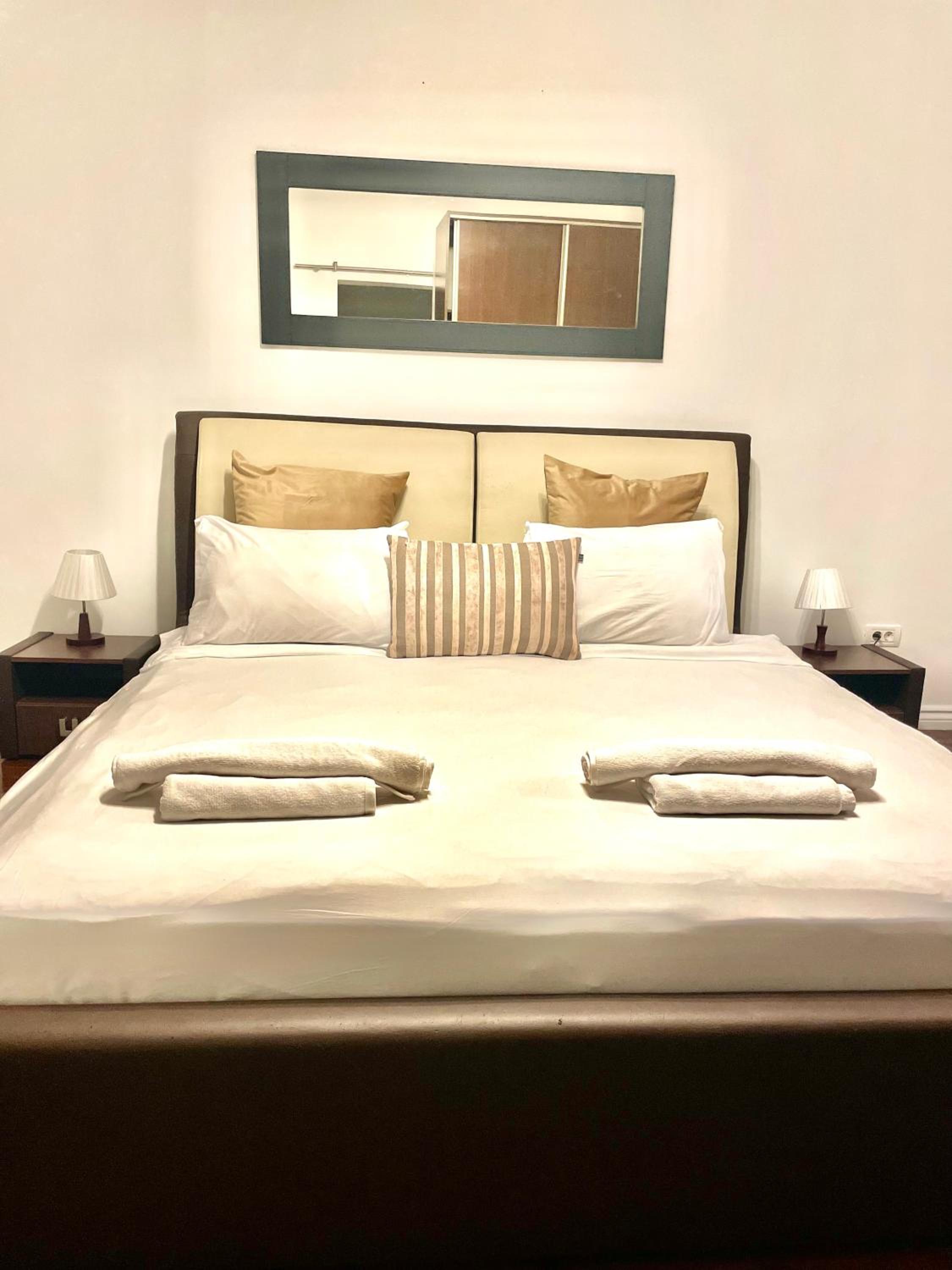 One-Bedroom Apartment - Photo 15