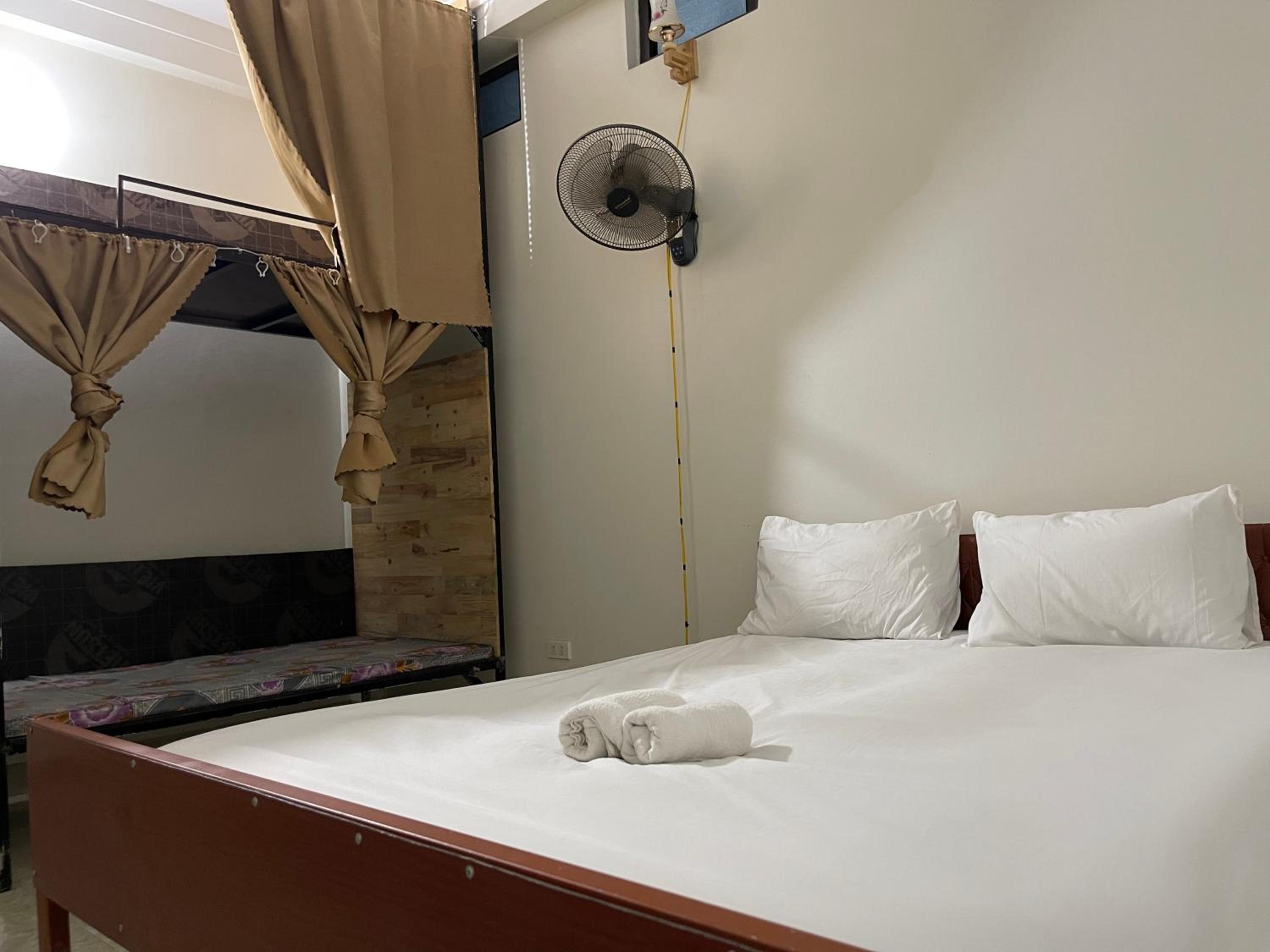 Budget Triple Room photo 3
