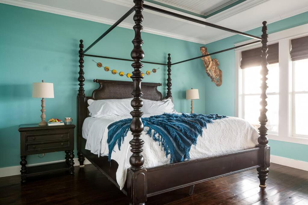 Four-Bedroom House photo 1