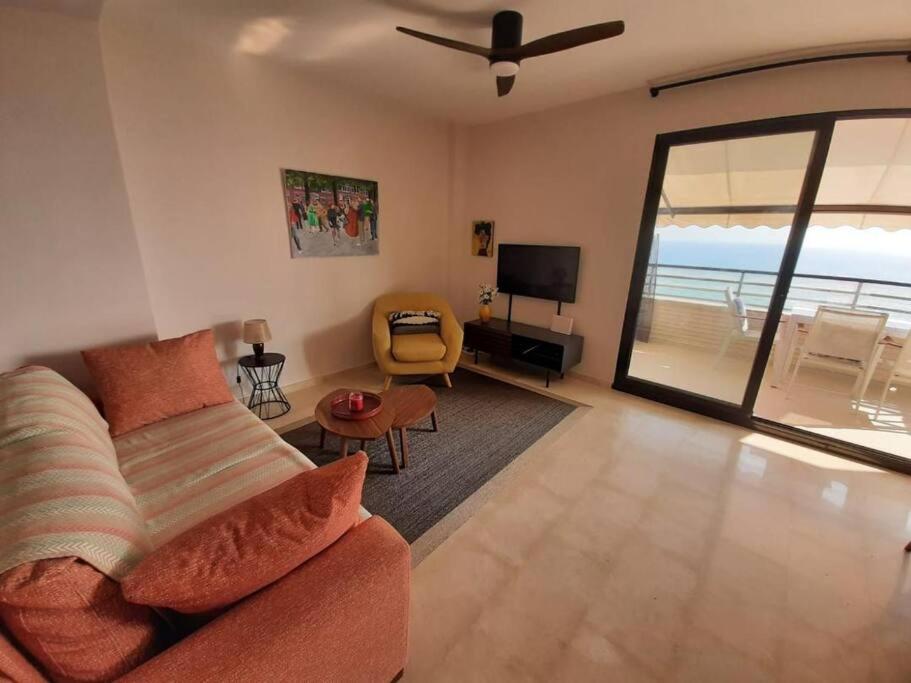 Apartamento con vista al mar