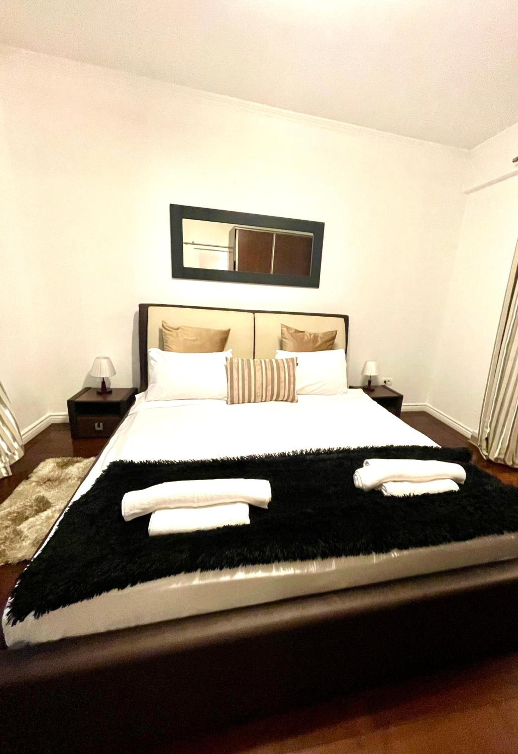 One-Bedroom Apartment - Photo 32