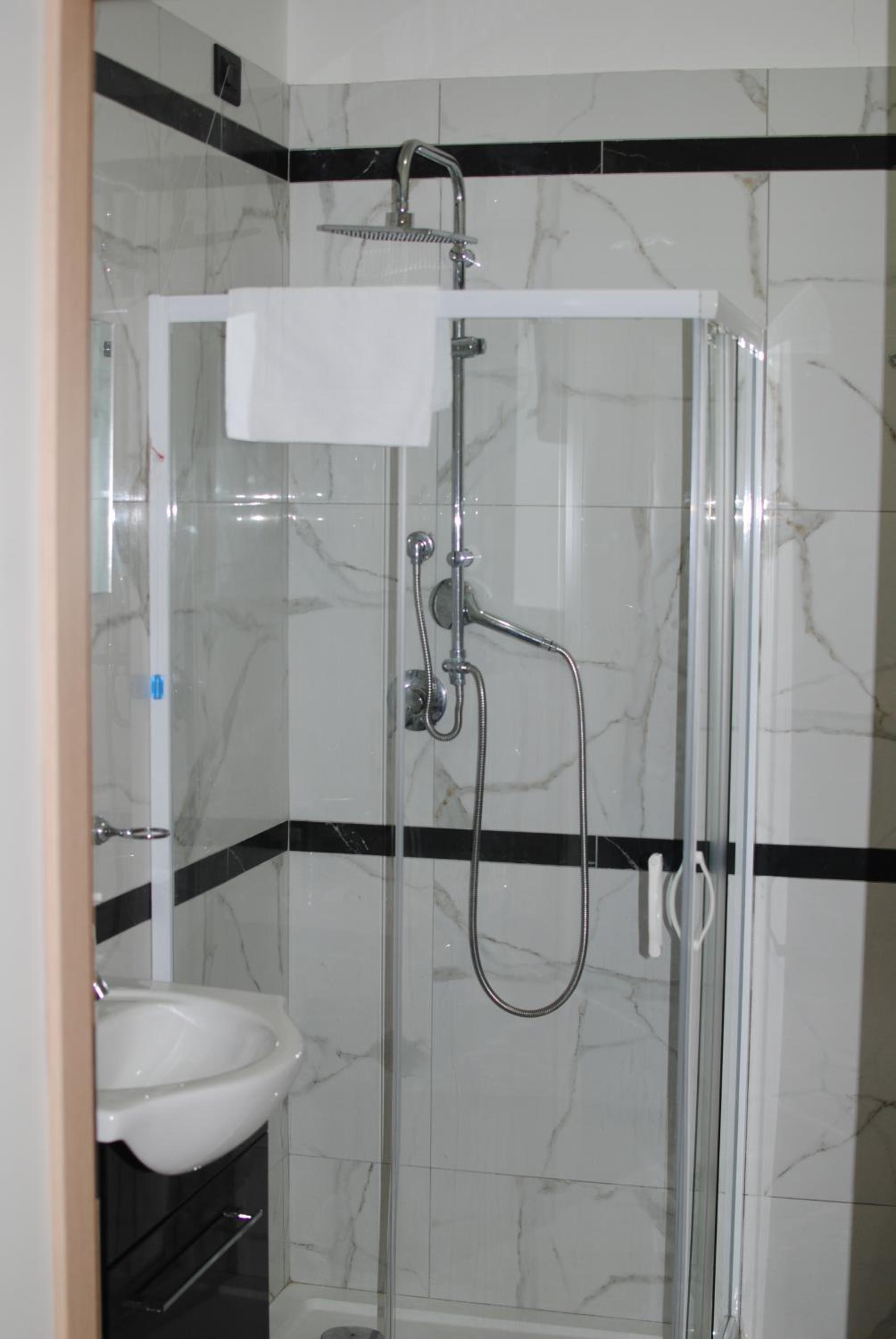 Comfort Quadruple Room - Photo 4