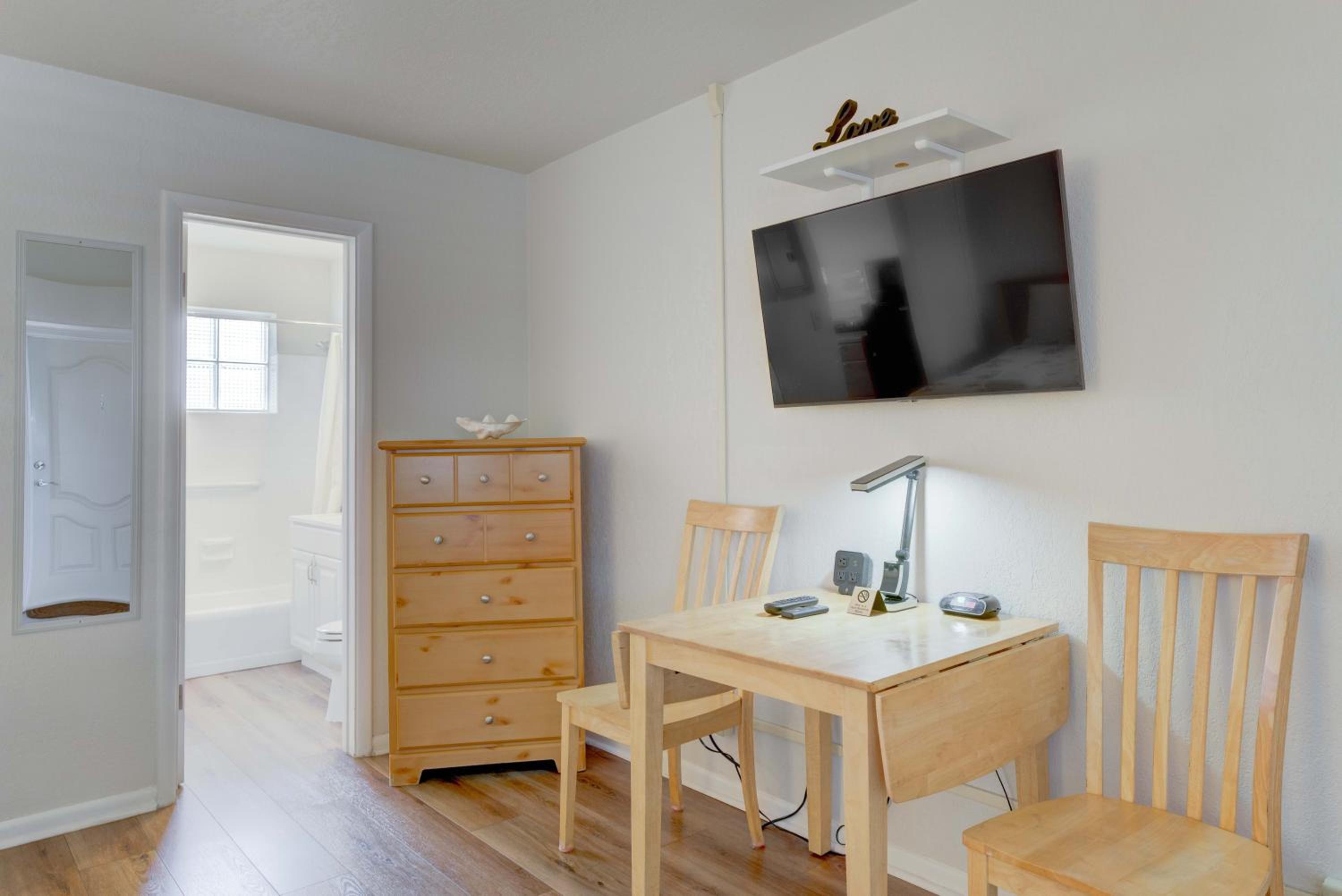 Deluxe Double Room with Bath photo 2