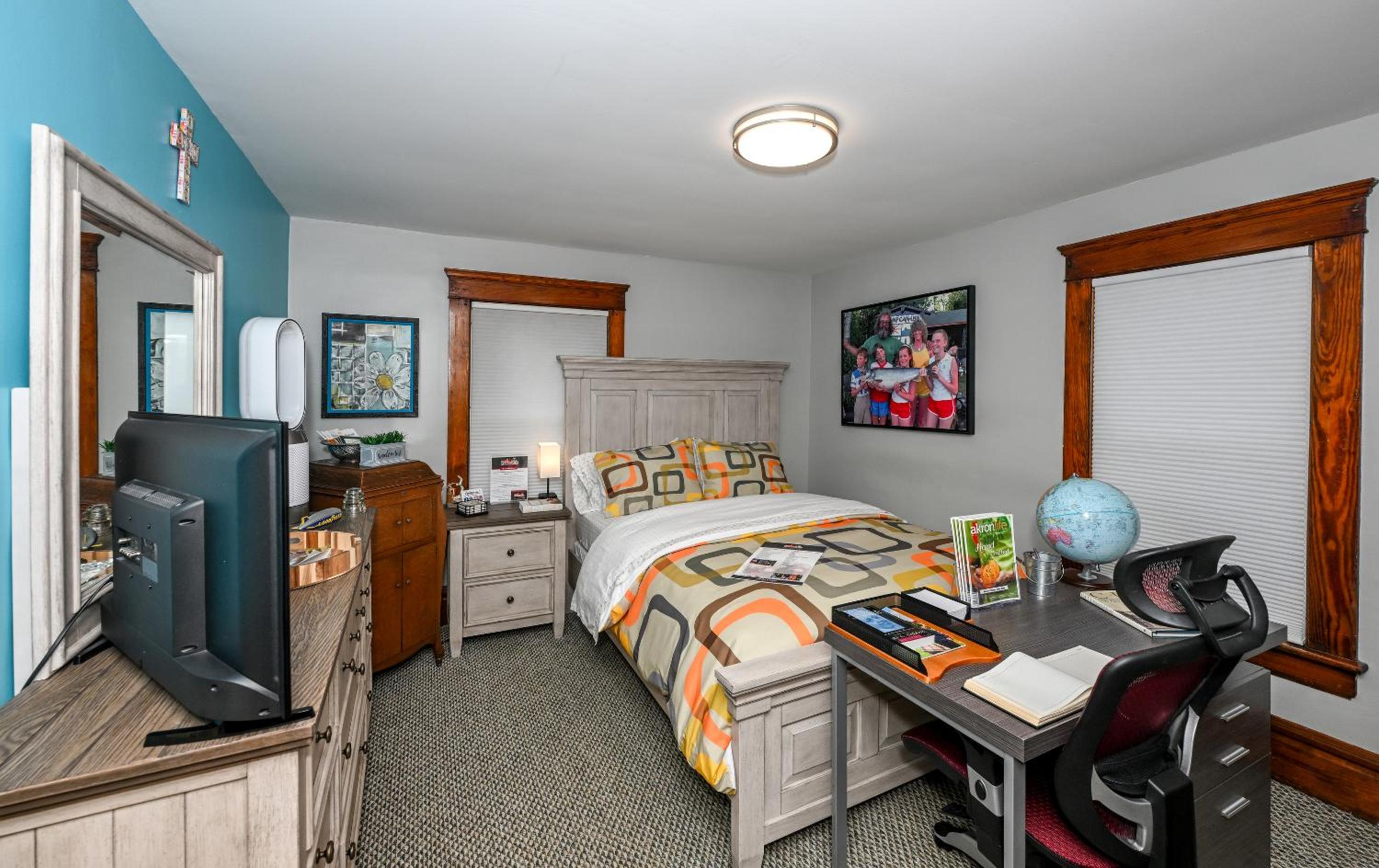 The Anniebabe Room: Bedroom 2