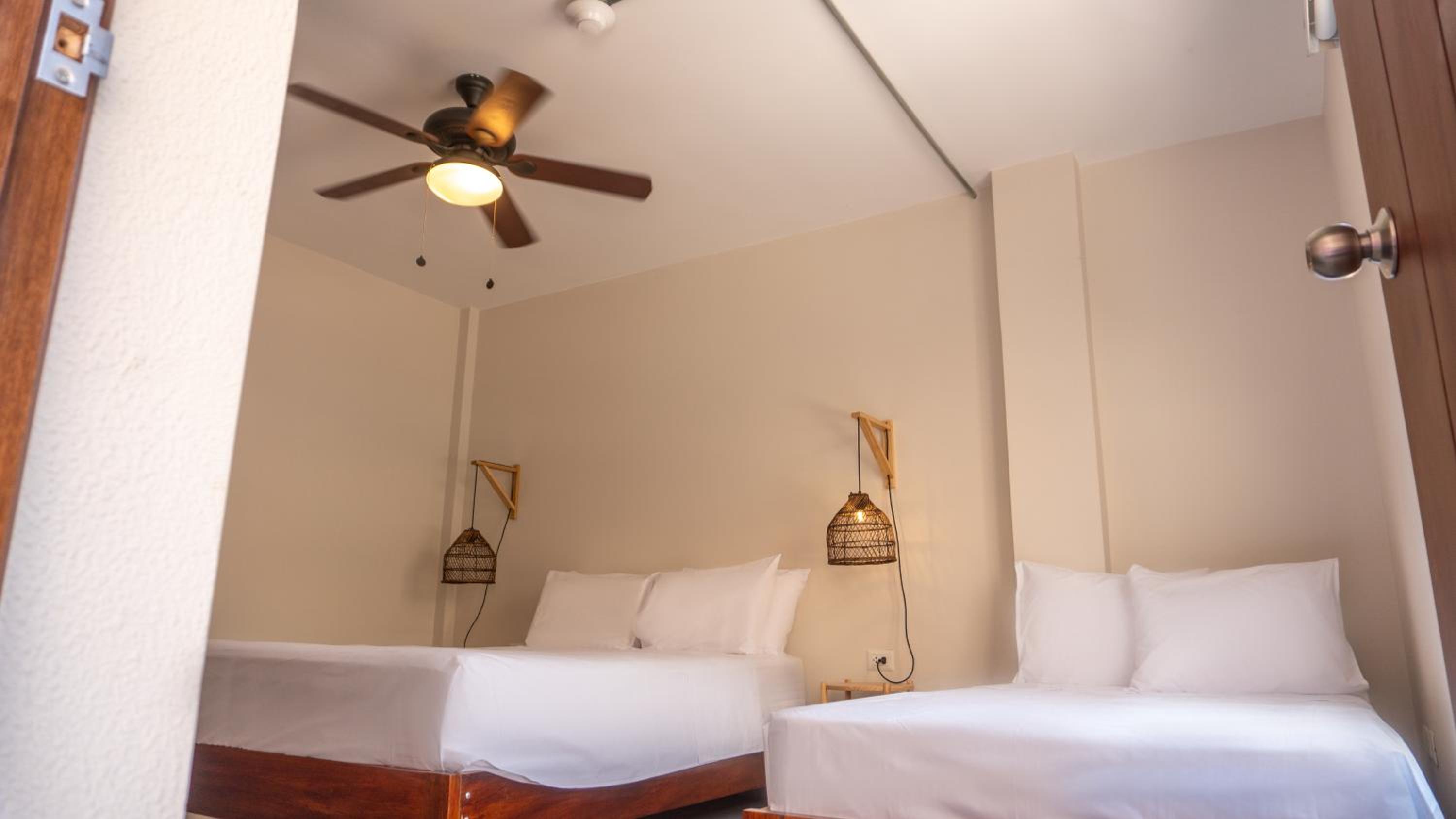 Deluxe Triple Room photo 2