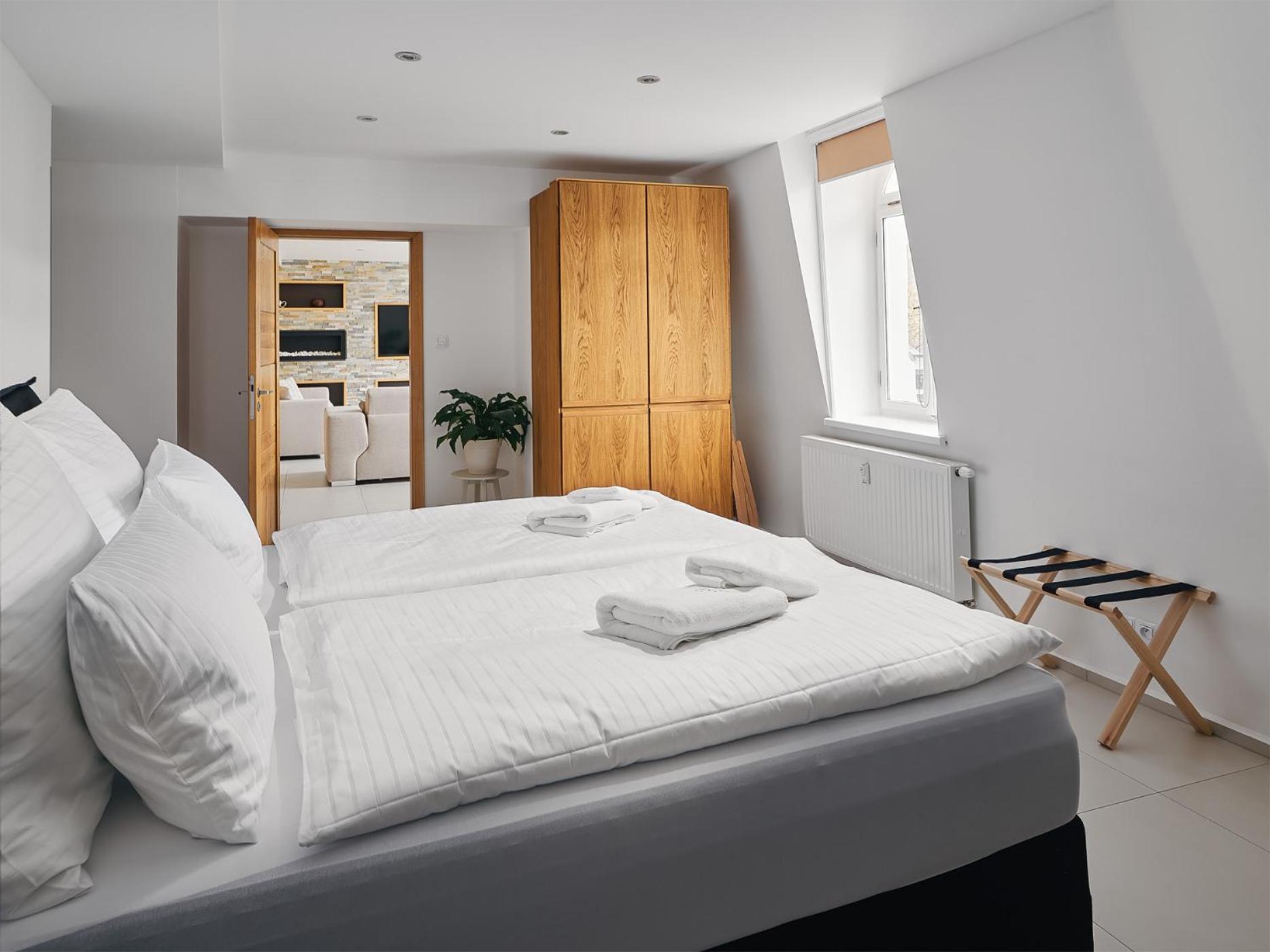 One-Bedroom Apartment - Photo 21