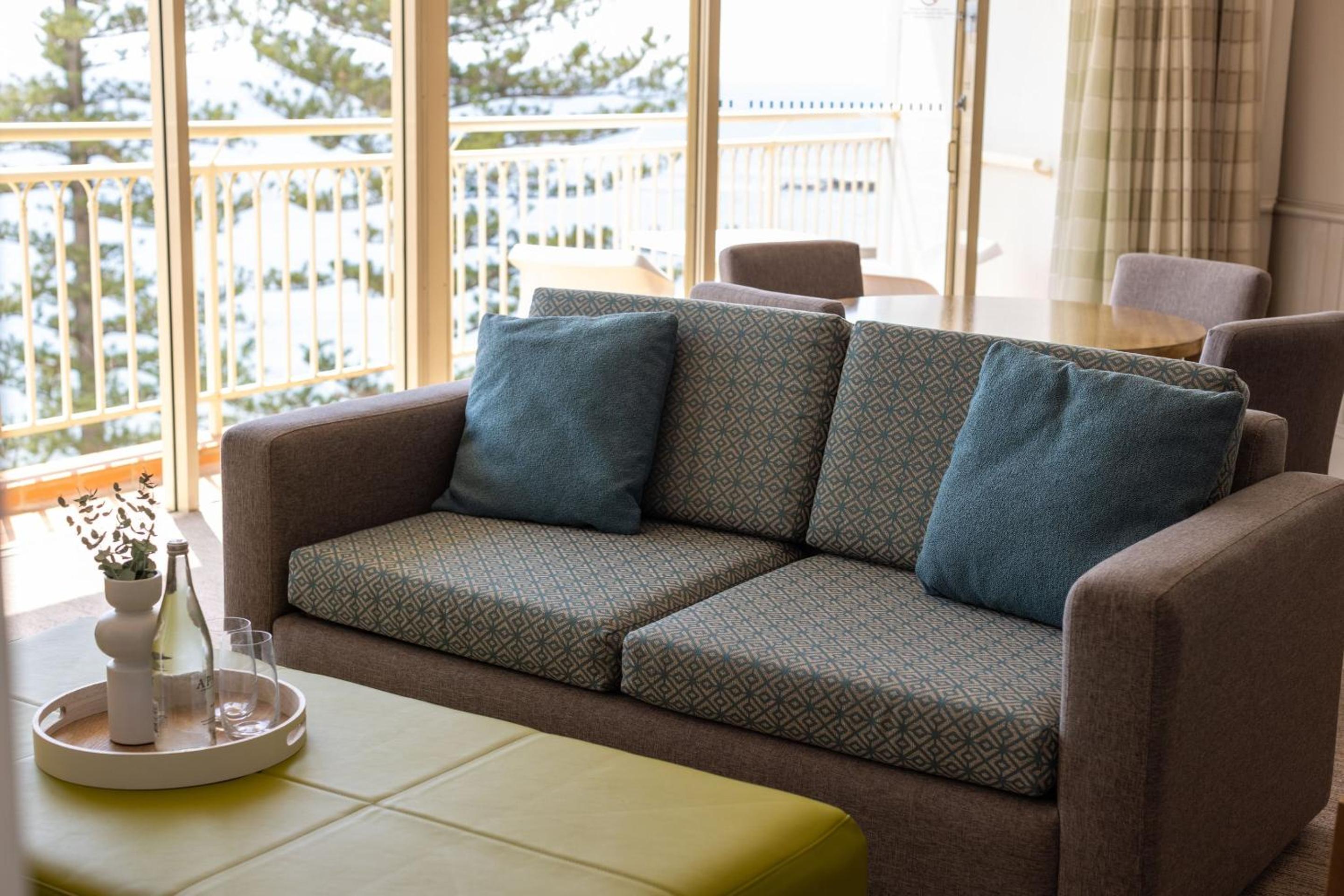 Suite with Club Access - Photo 3