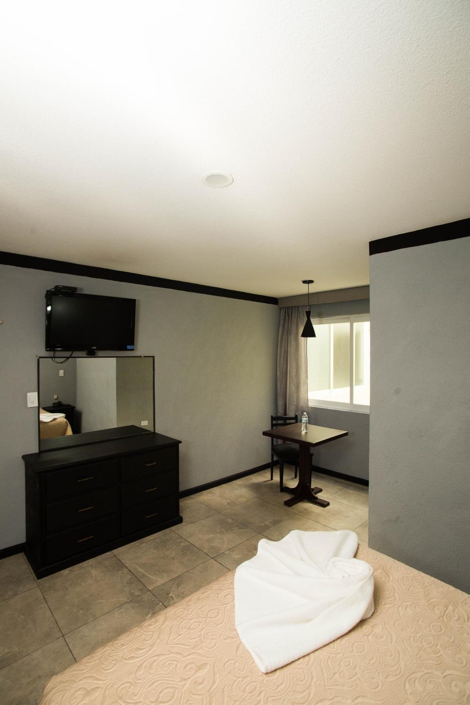 Single Room photo 2