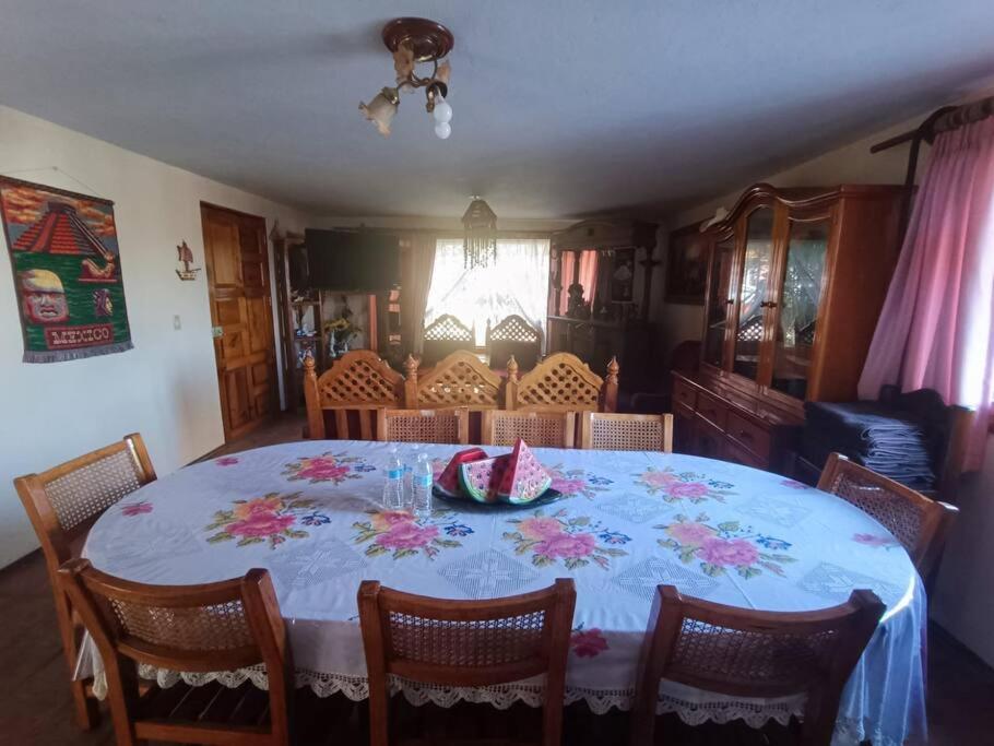 Four-Bedroom House photo 3
