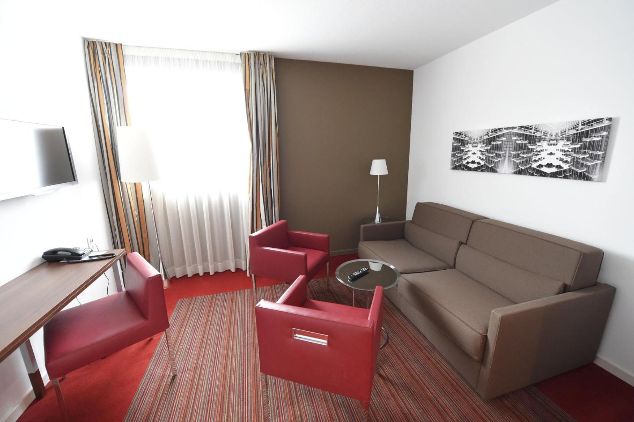 King Suite with Sofa Bed - Photo 3