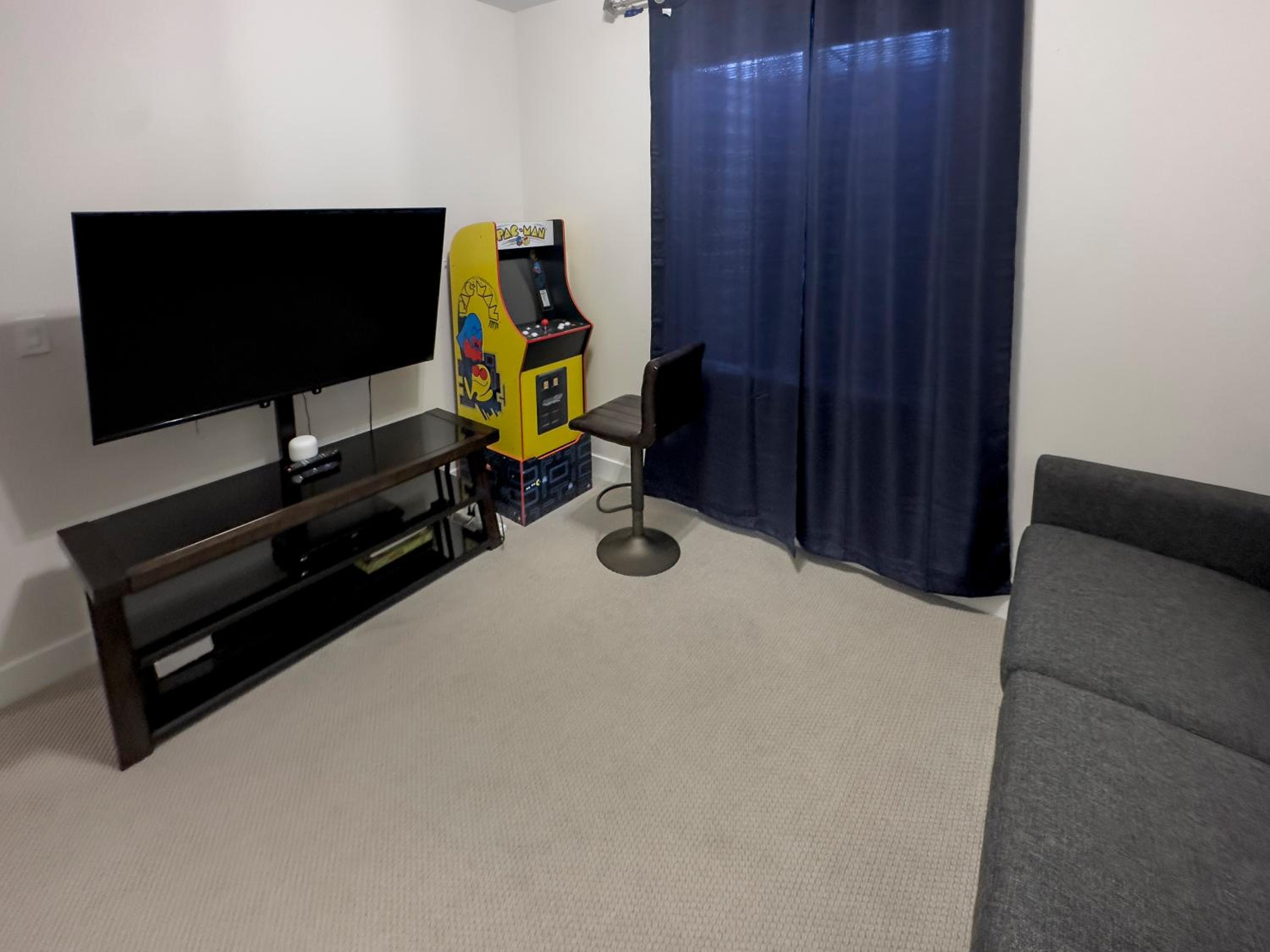 Four-Bedroom House photo 1