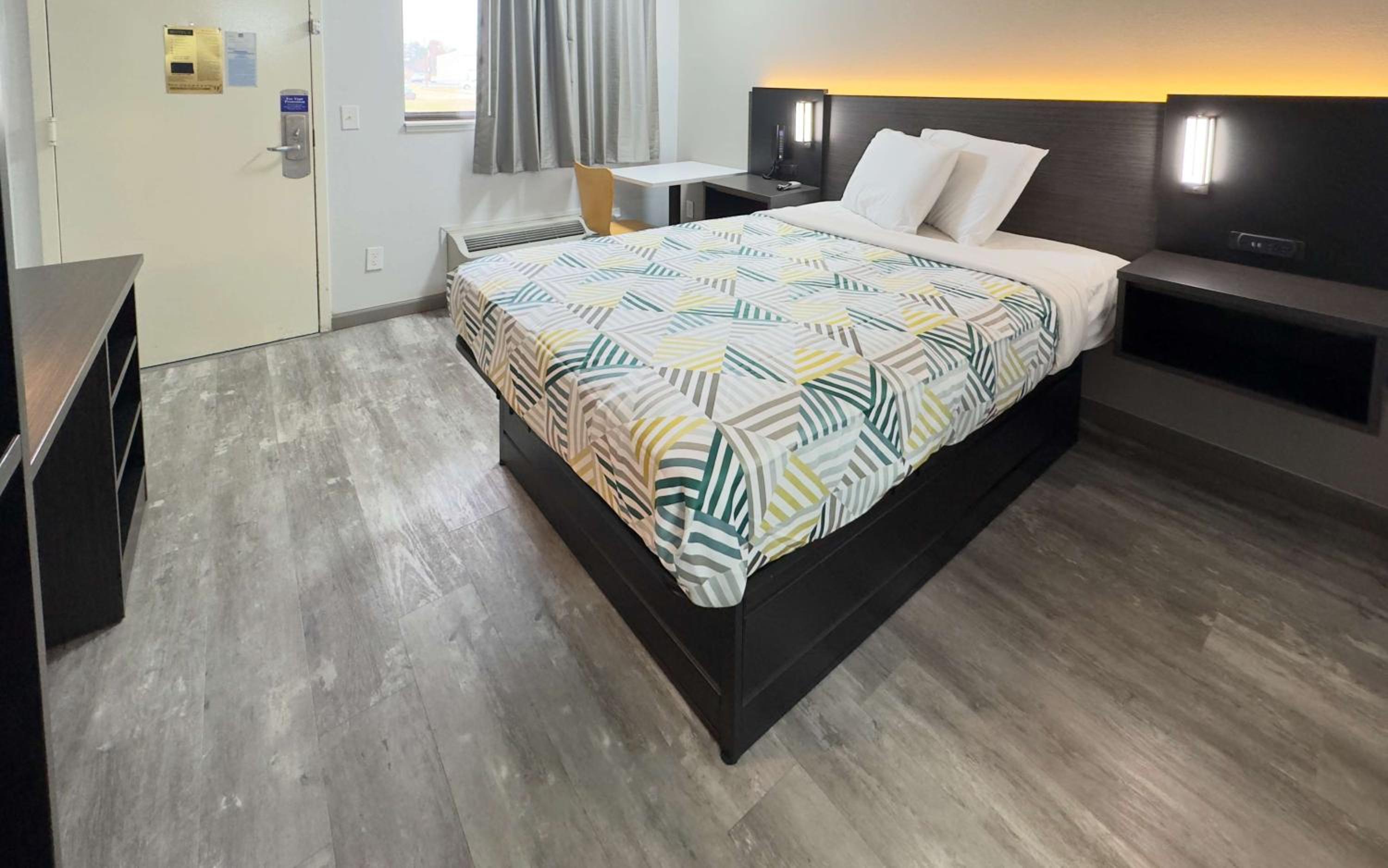 Double Room - Non-Smoking