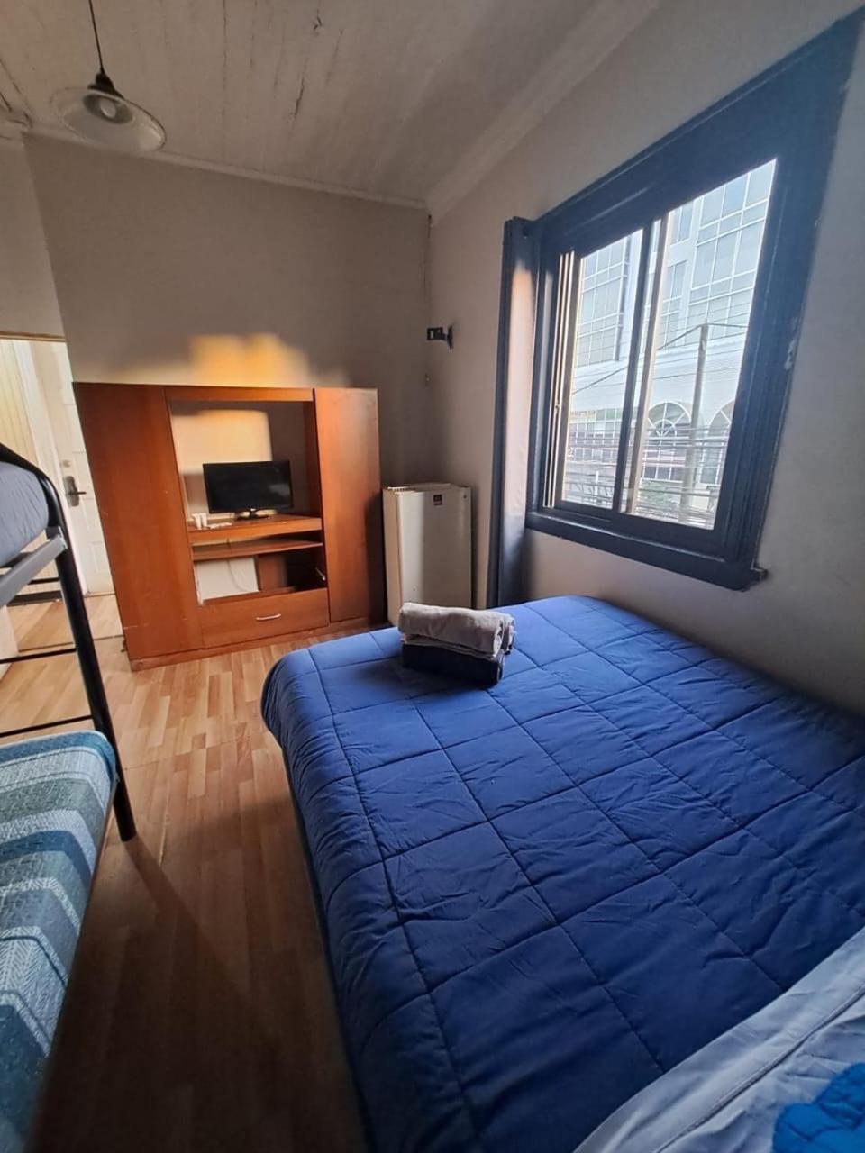 Quadruple Room with Shared Bathroom photo 2
