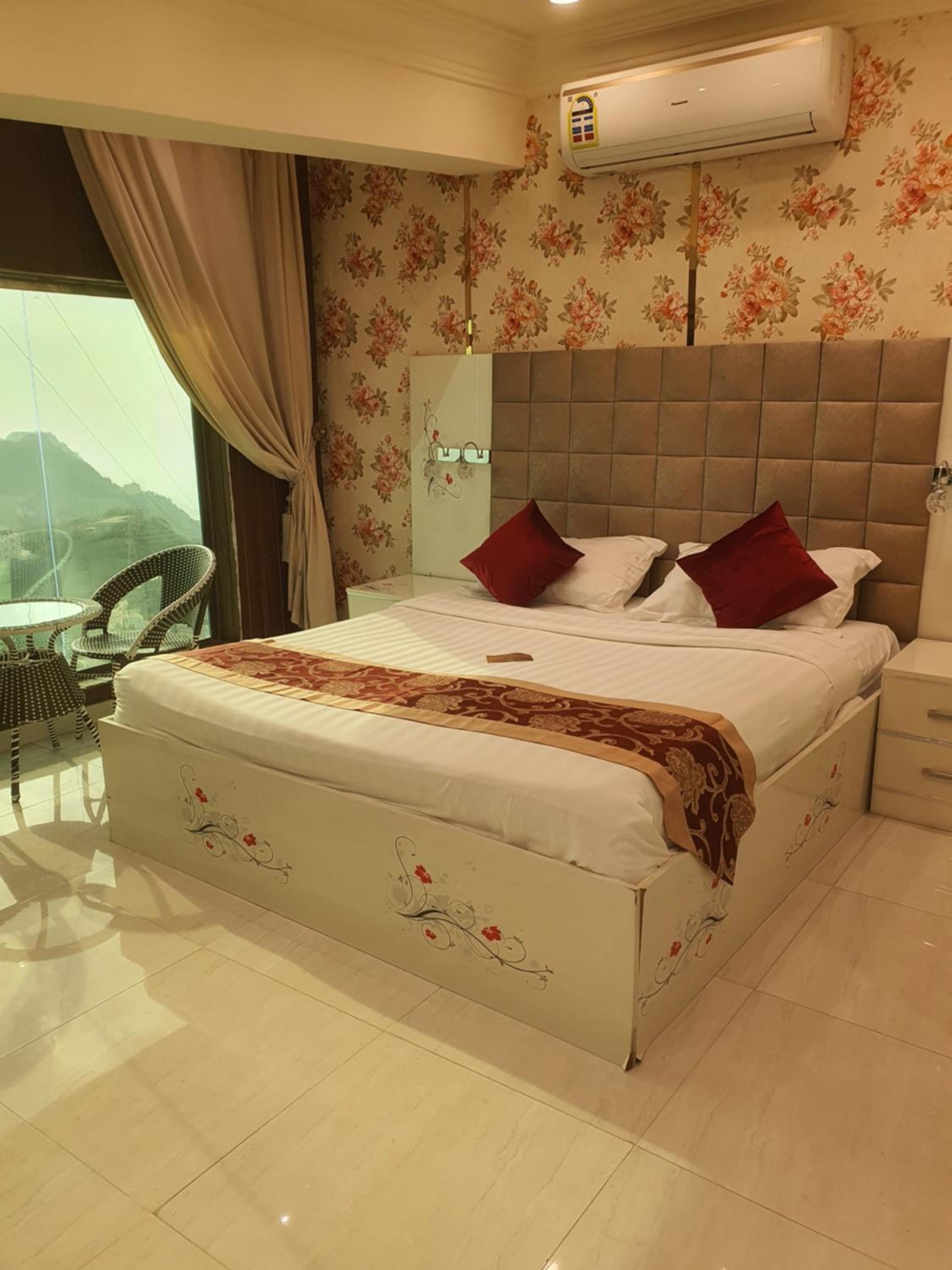 Double Room with Mountain View photo 1