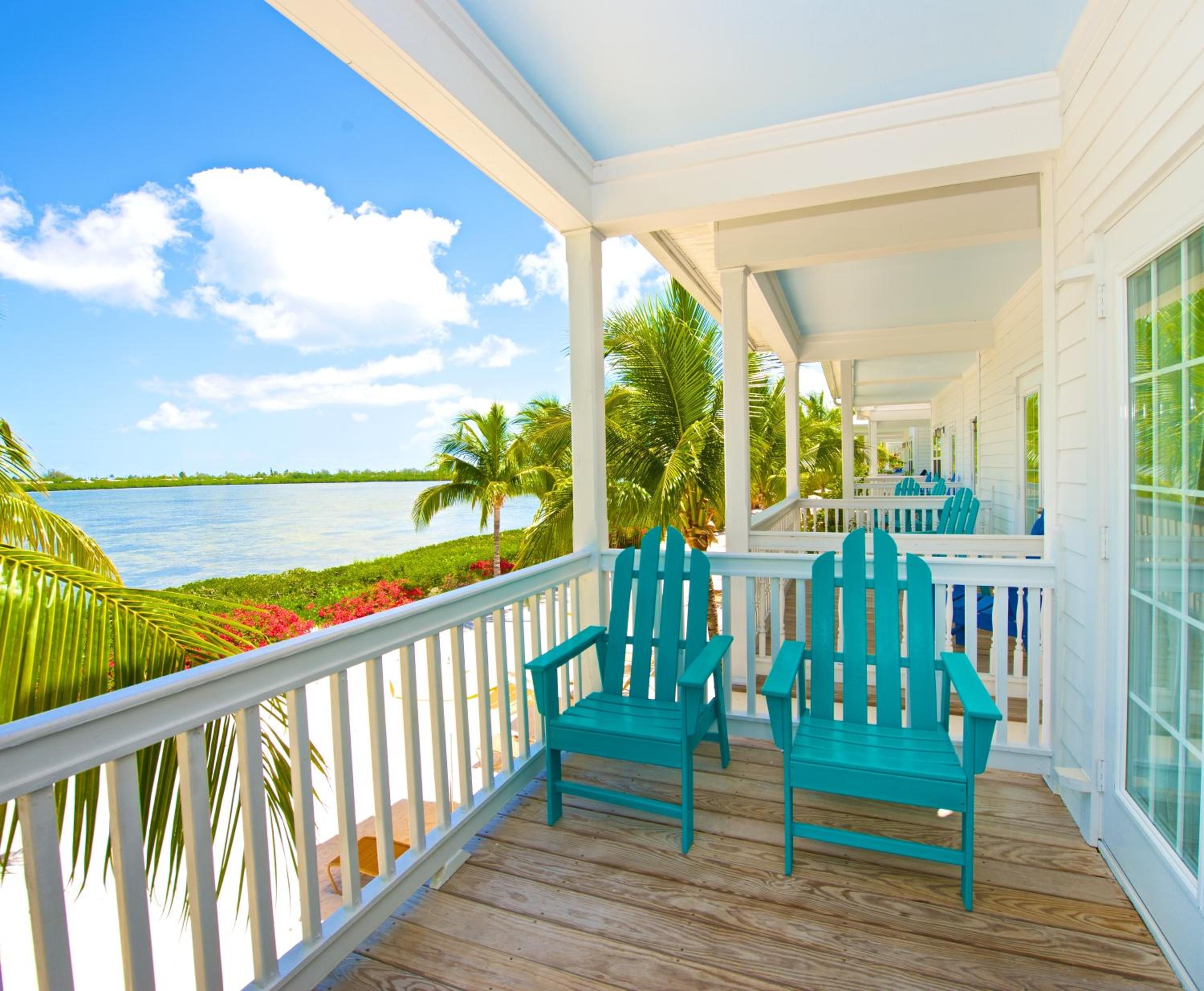 King Suite - Water Front - Photo 8