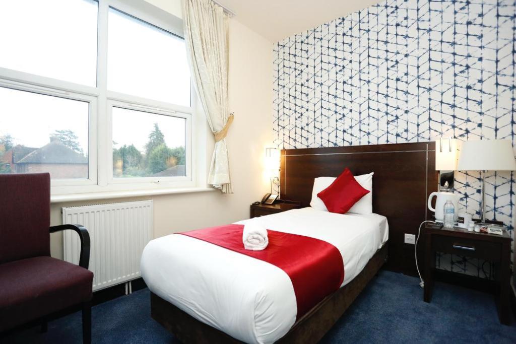Single Room - En Suite photo 1