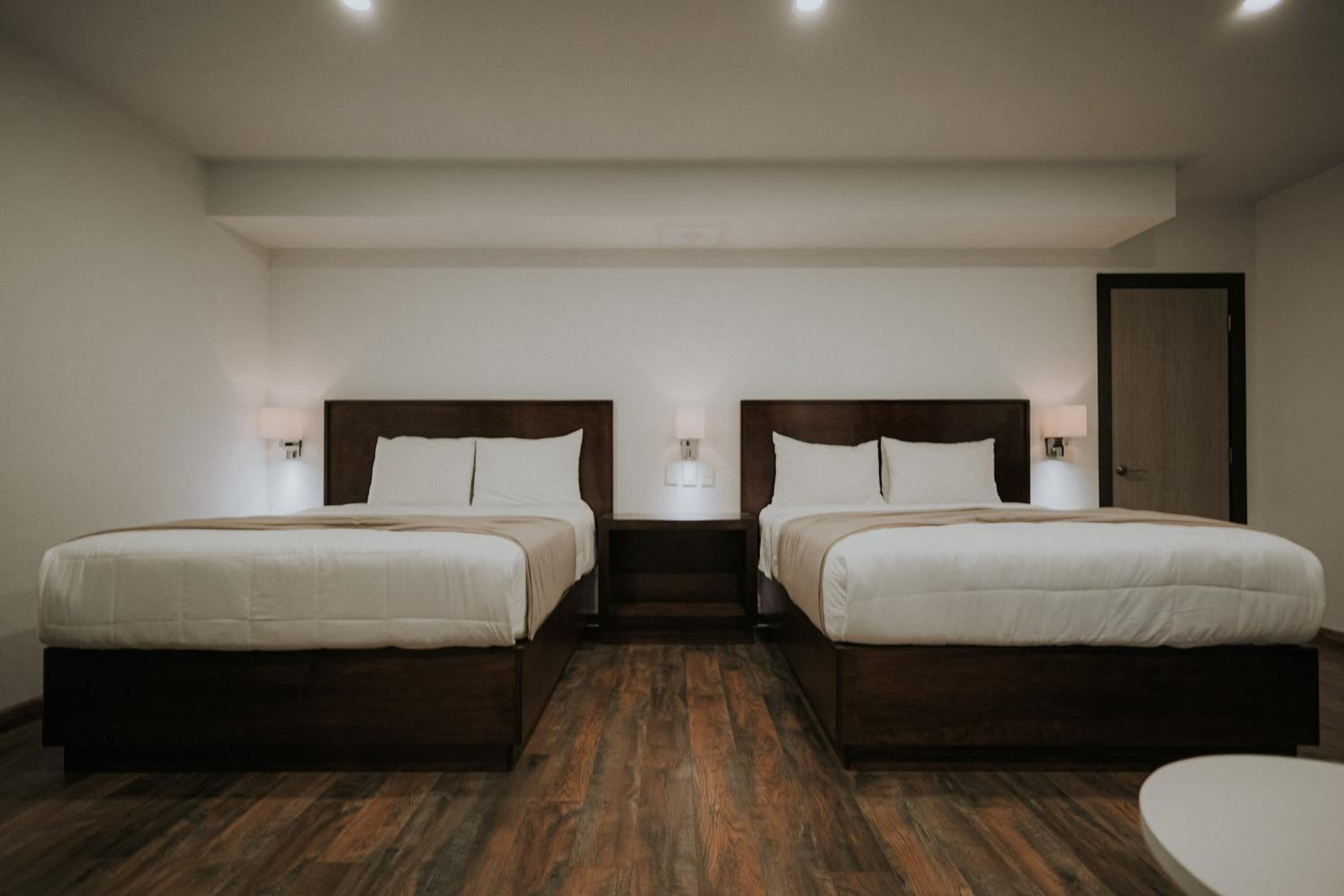 Deluxe Double Room with Two Double Beds photo 1