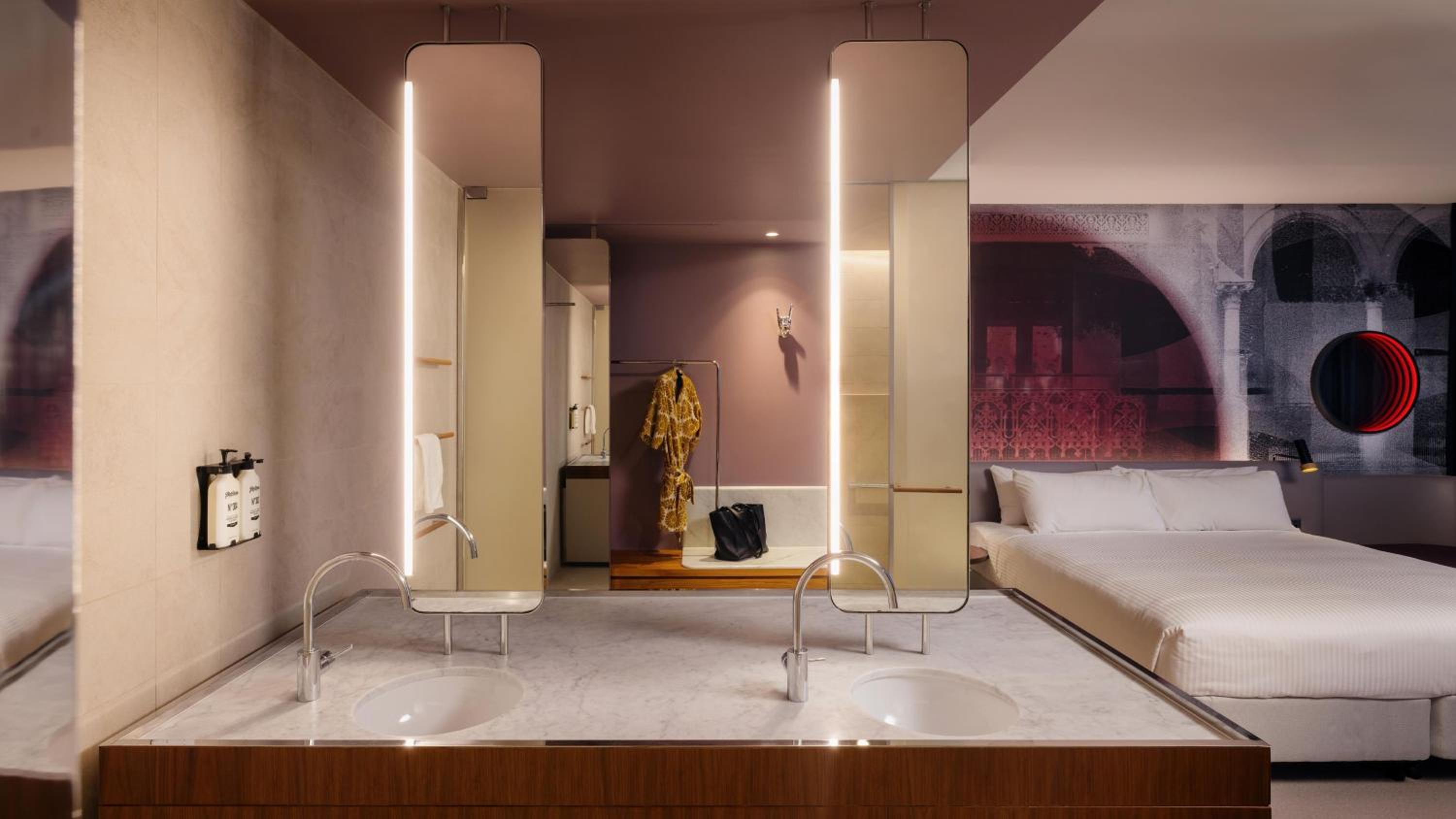 King Suite with Balcony and City Skyline View - High Floor