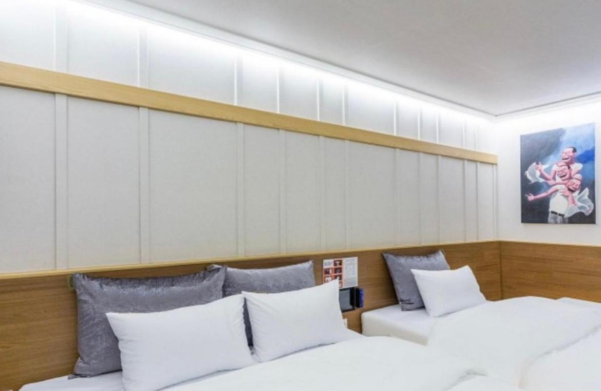 Superior Twin Room - Photo 4