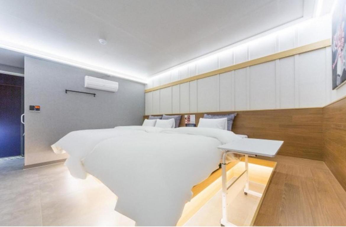 Superior Twin Room - Photo 5